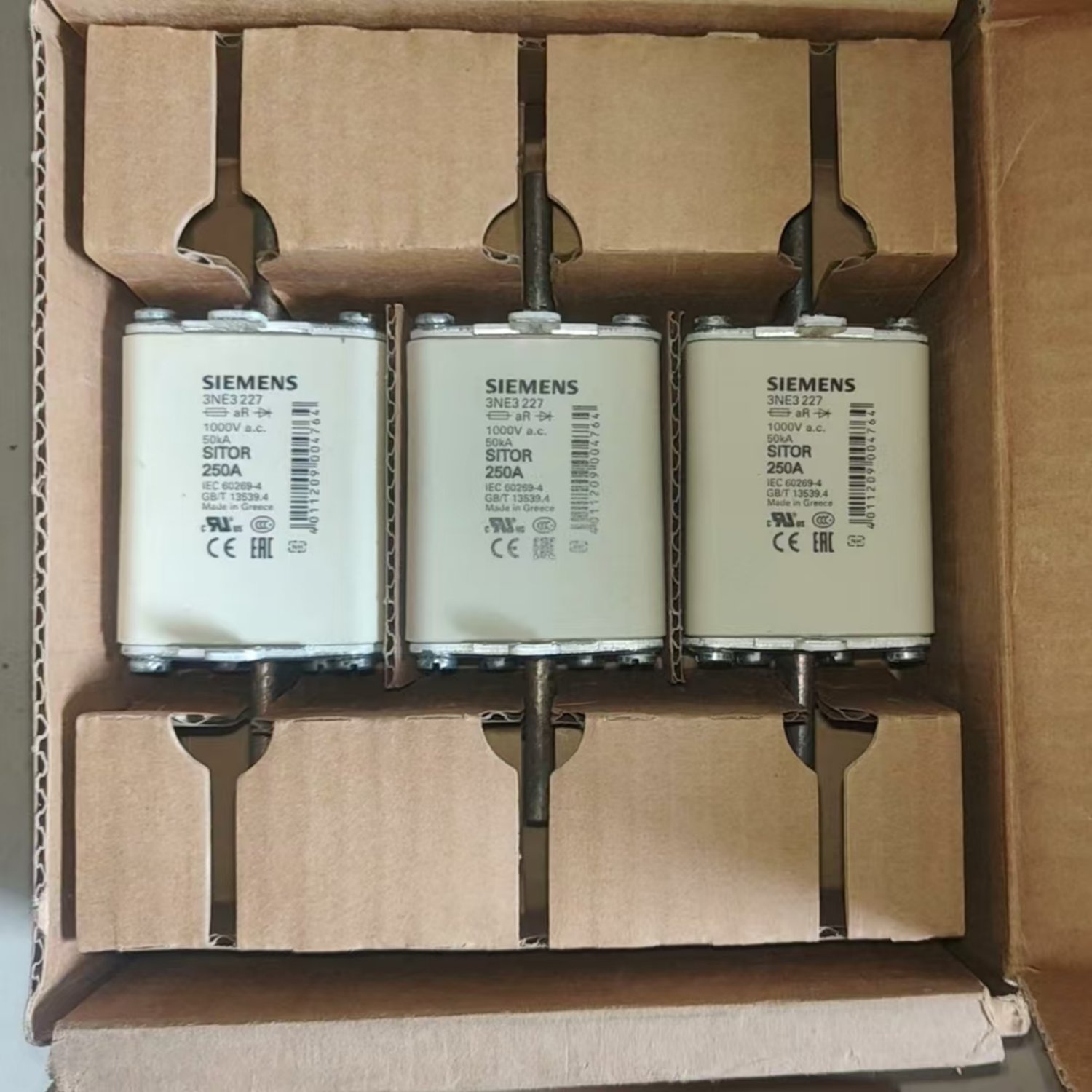 SIEMENS 3NE3227 250A 1000V Fuse