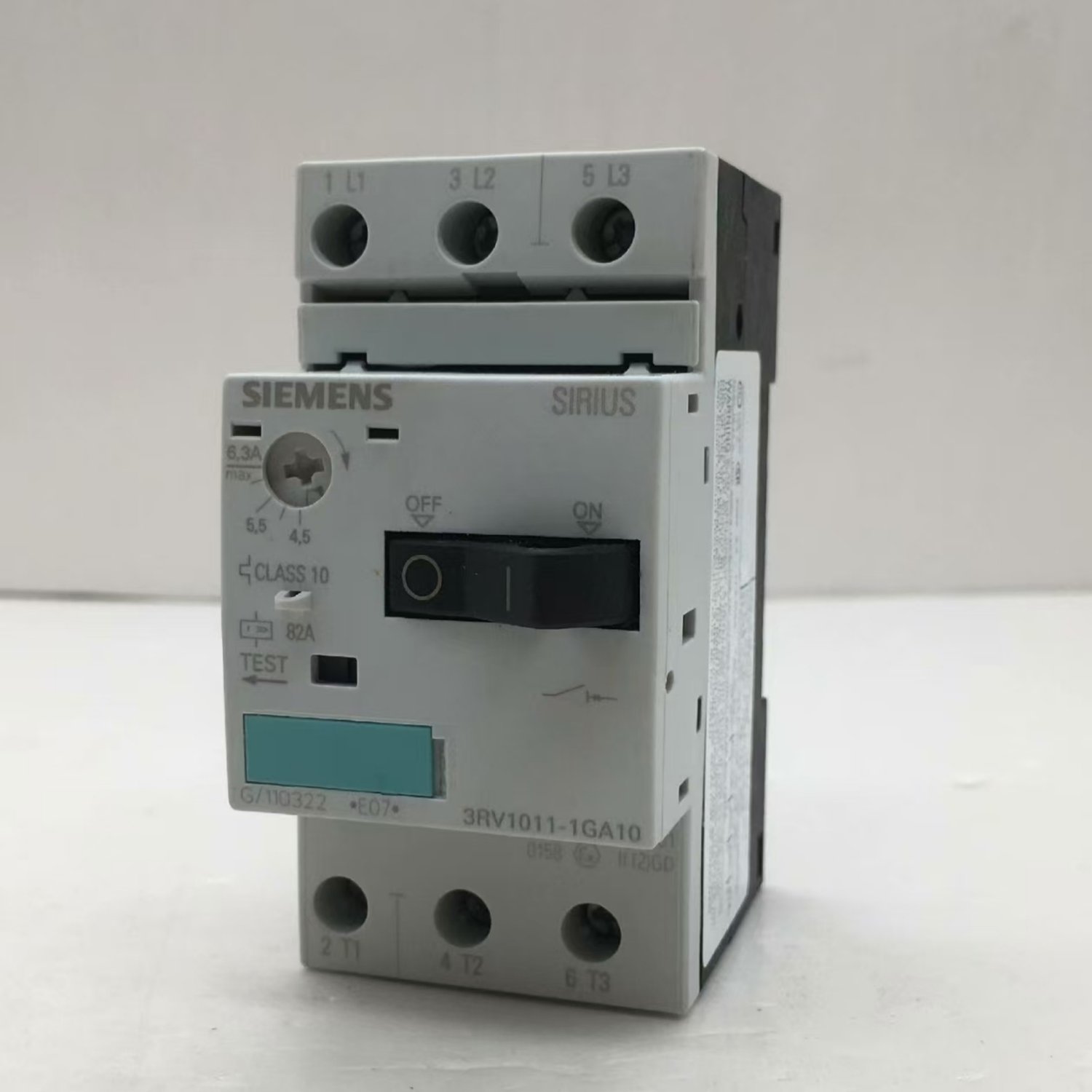 SIEMENS 3RV1011-1GA10 Motor Starter Protector (SIRIUS 3RV1) - Image 2