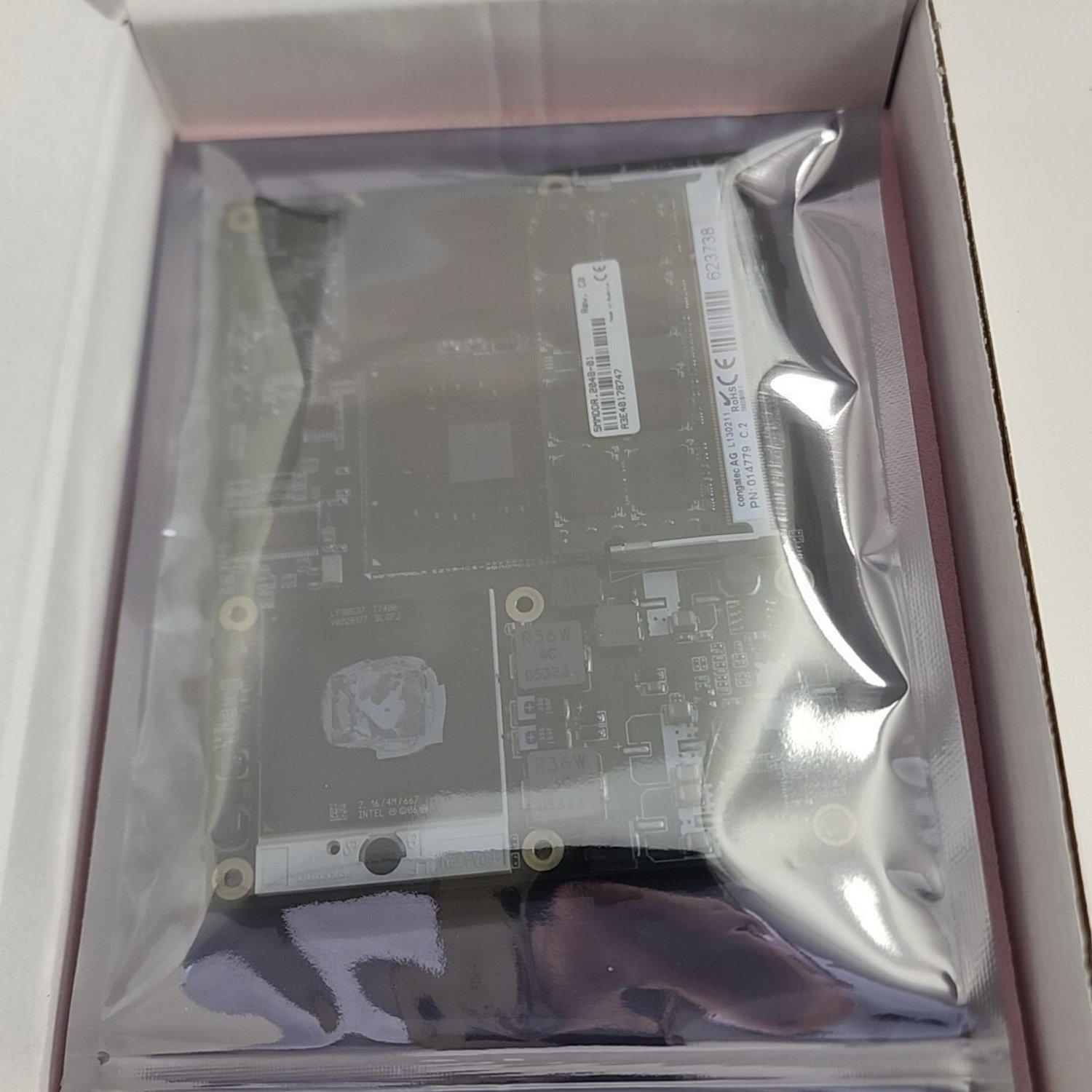 B&R 5PC800.B945-04 CPU Board (APC810) - Image 2