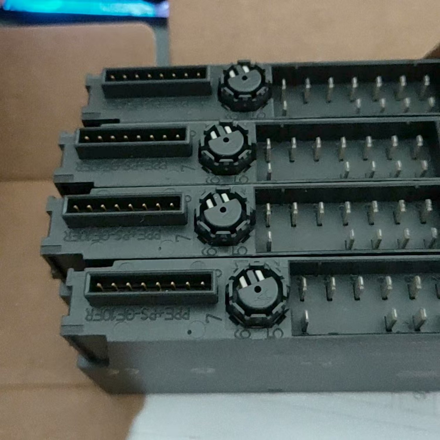 SIEMENS 6ES7131-4BB01-0AA0 Digital Input Module (ET 200S) - Image 2