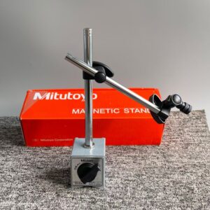 MITUTOYO 7010S-10 Magnetic Base