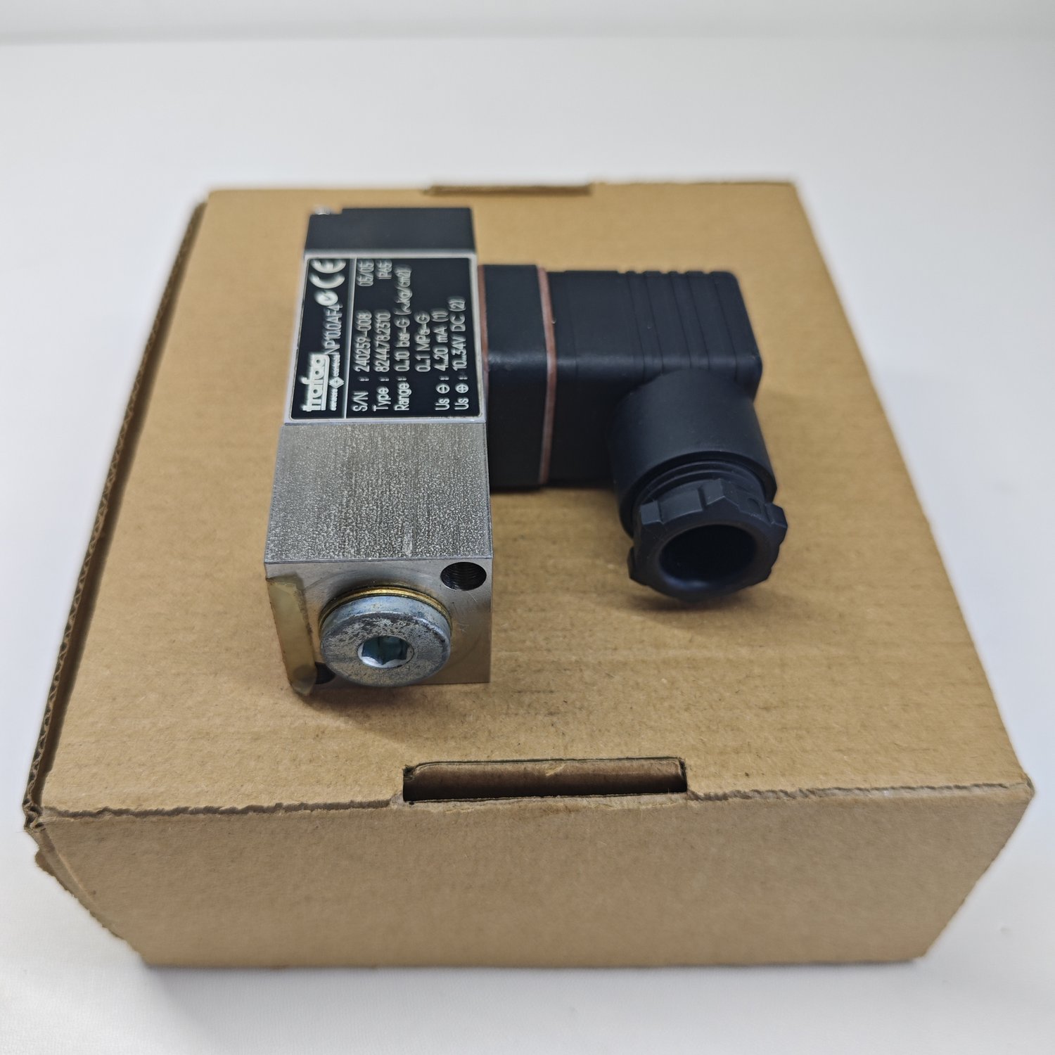 trafag 8244.78.2310 Pressure Transmitter (Picotrans Series) - Image 2