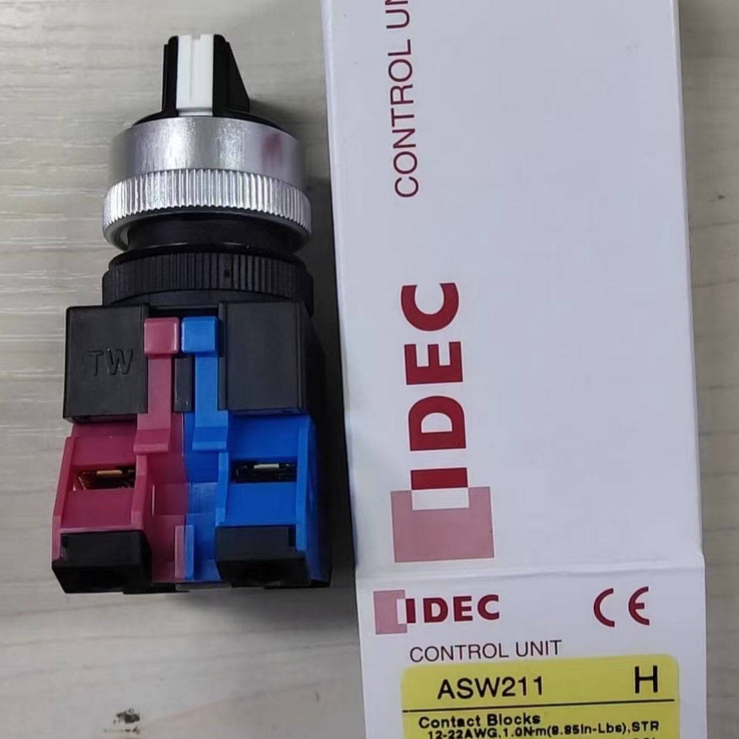 IDEC ASW211 22mm Heavy-Duty Selector Switch (TW Series)