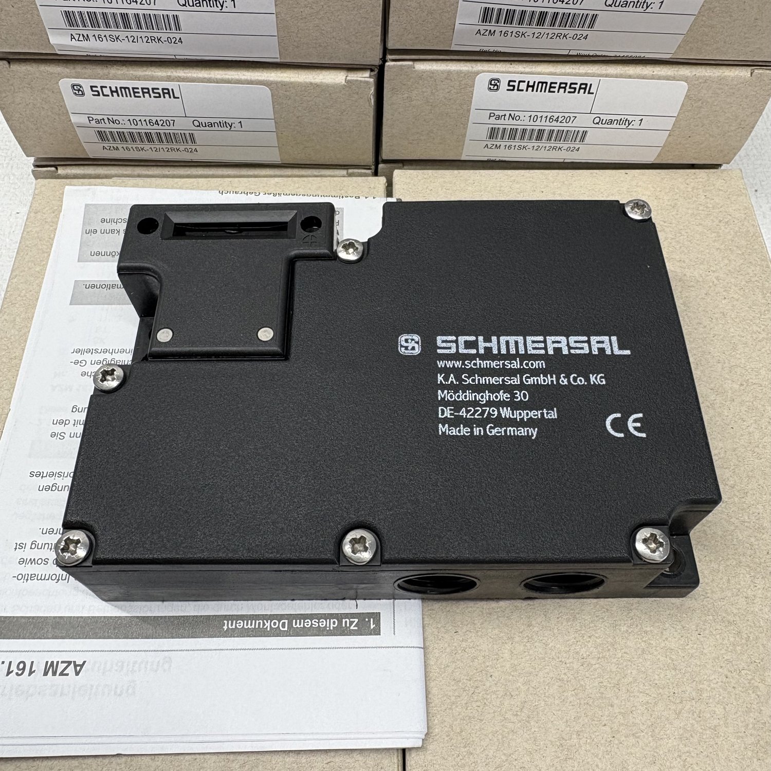 Schmersal AZM 161SK-12/12RK-024 Solenoid Safety Interlock Switch (AZM 161 Series) - Image 9