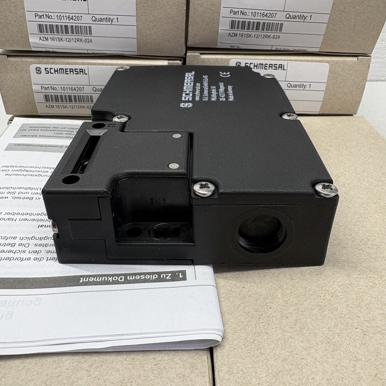 Schmersal AZM 161SK-12/12RK-024 Solenoid Safety Interlock Switch (AZM 161 Series) - Image 10