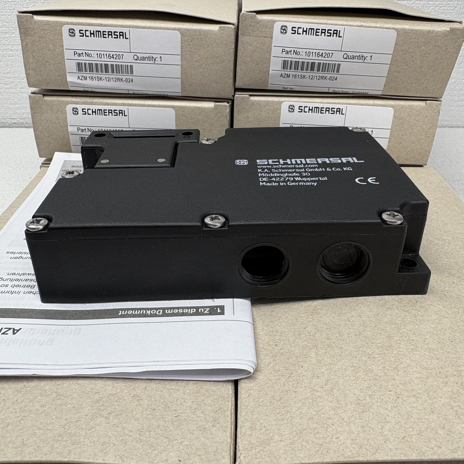 Schmersal AZM 161SK-12/12RK-024 Solenoid Safety Interlock Switch (AZM 161 Series) - Image 13