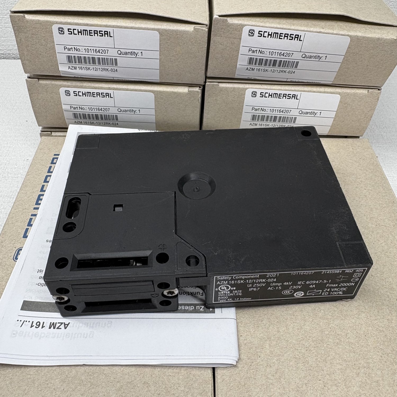 Schmersal AZM 161SK-12/12RK-024 Solenoid Safety Interlock Switch (AZM 161 Series) - Image 14