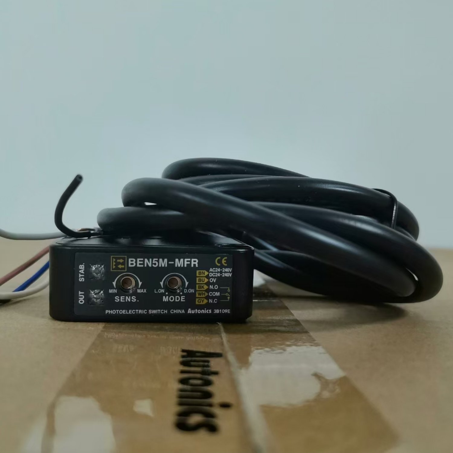 BEN5M-MFR AUTONICS Retroreflective Photoelectric Sensor - Image 10