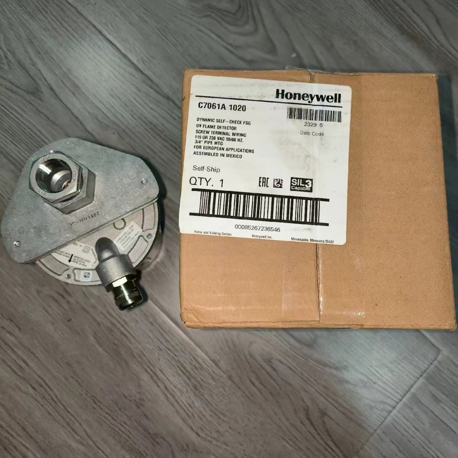 HONEYWELL C7061A1020 Flame Detector (C7061) - Image 3
