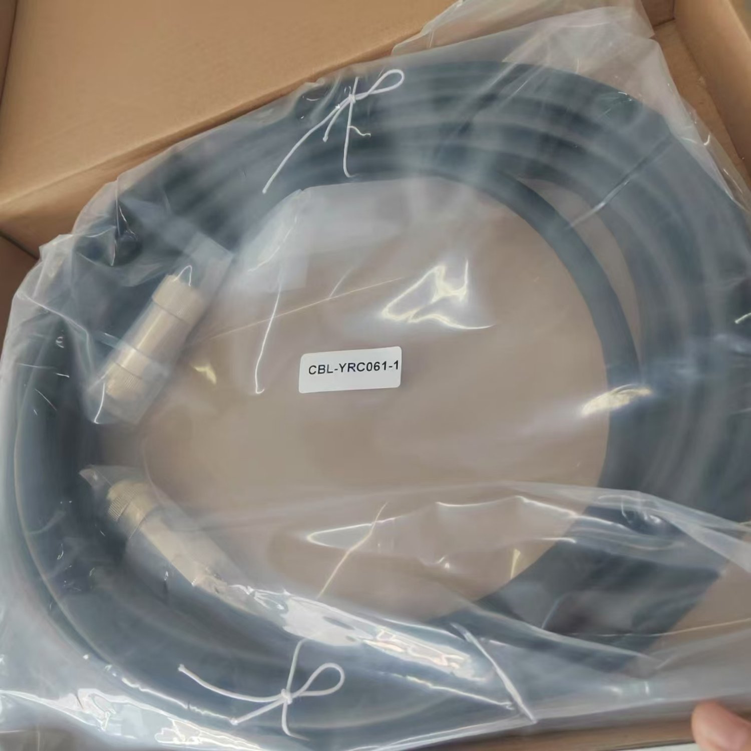YASKAWA CBL-YRC061-1 Robot Cable