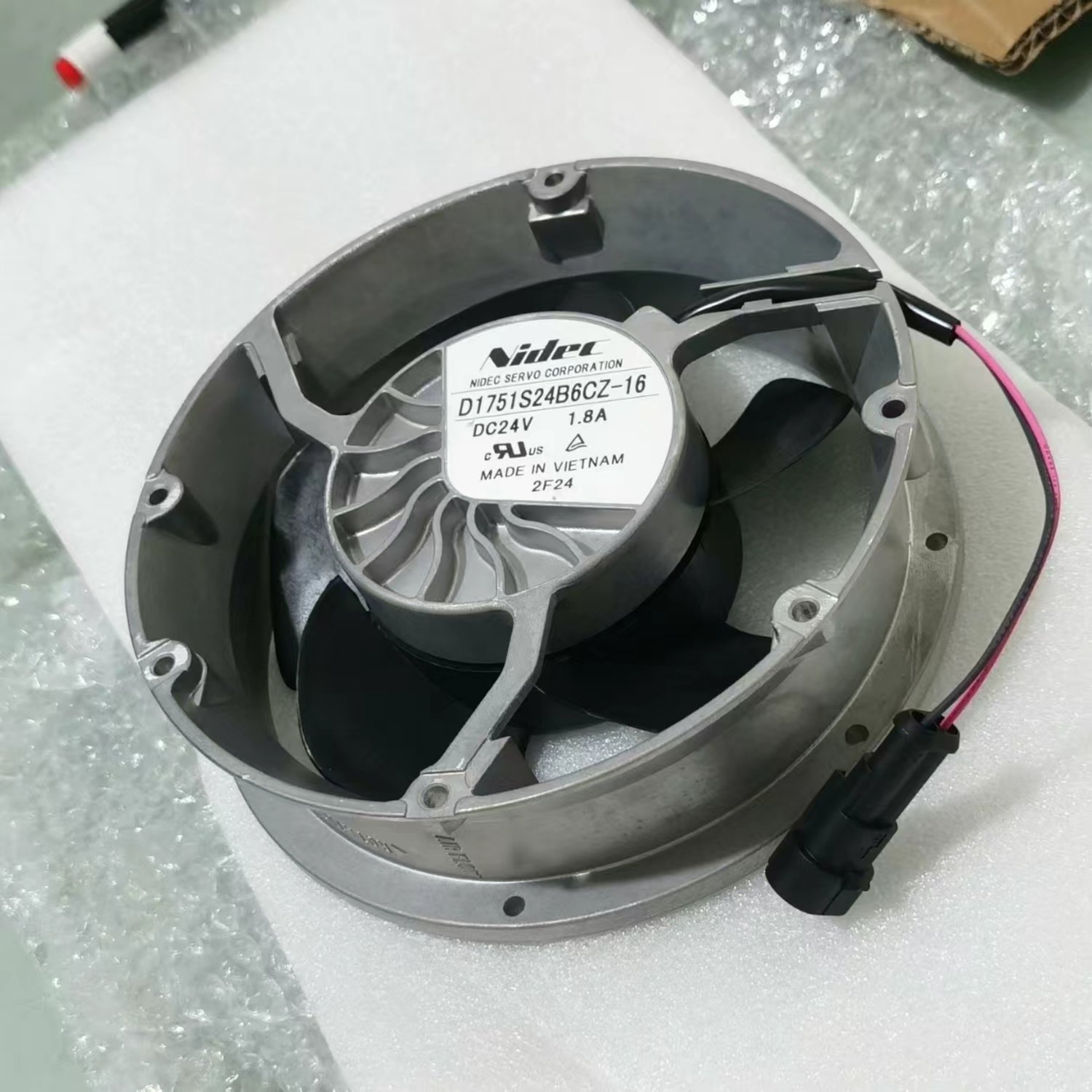 NIDEC D1751S24B6CZ-16 DC Axial Fan (Nidec Servo) - Image 3
