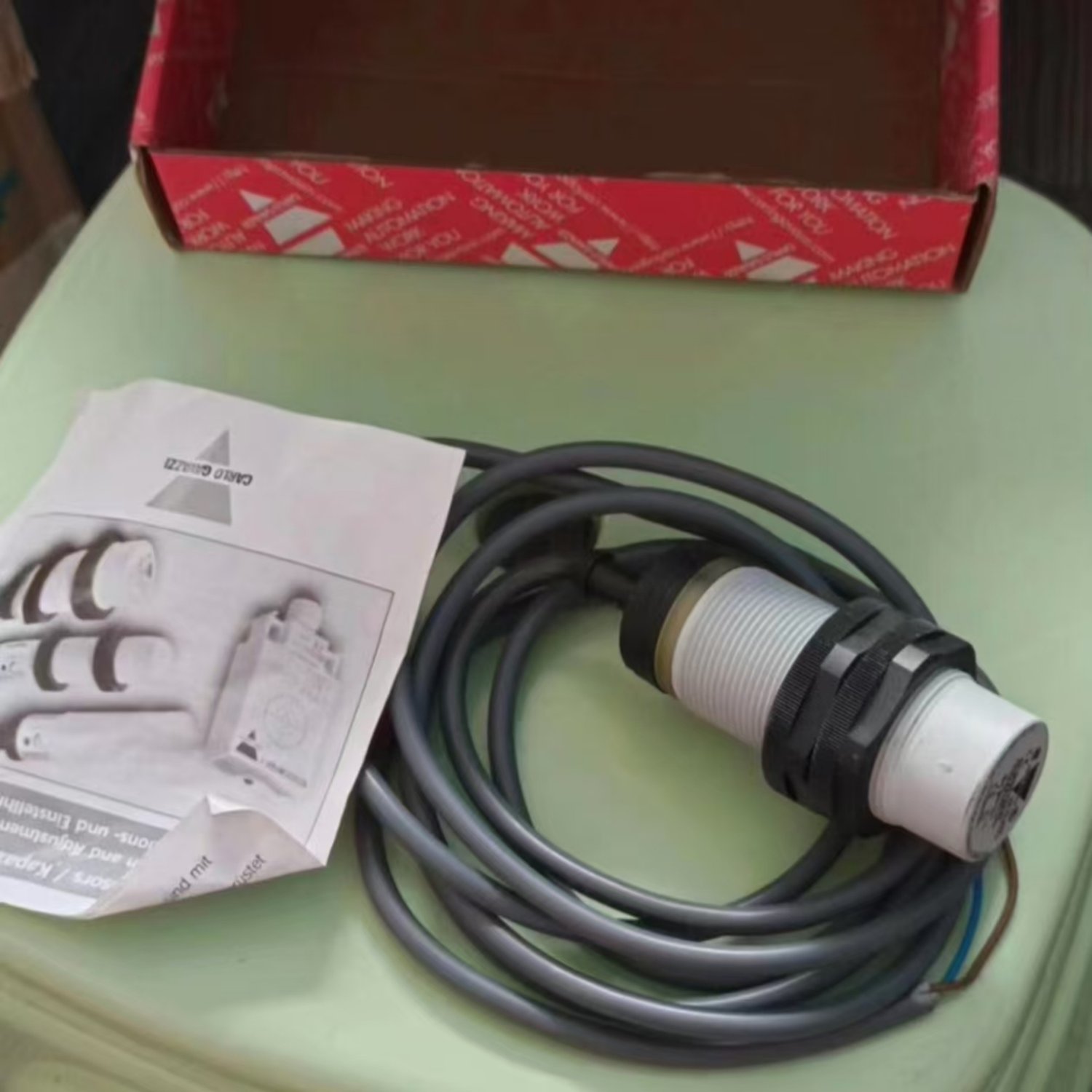 CARLO GAVAZZI EC3025TBAPL Proximity Switch