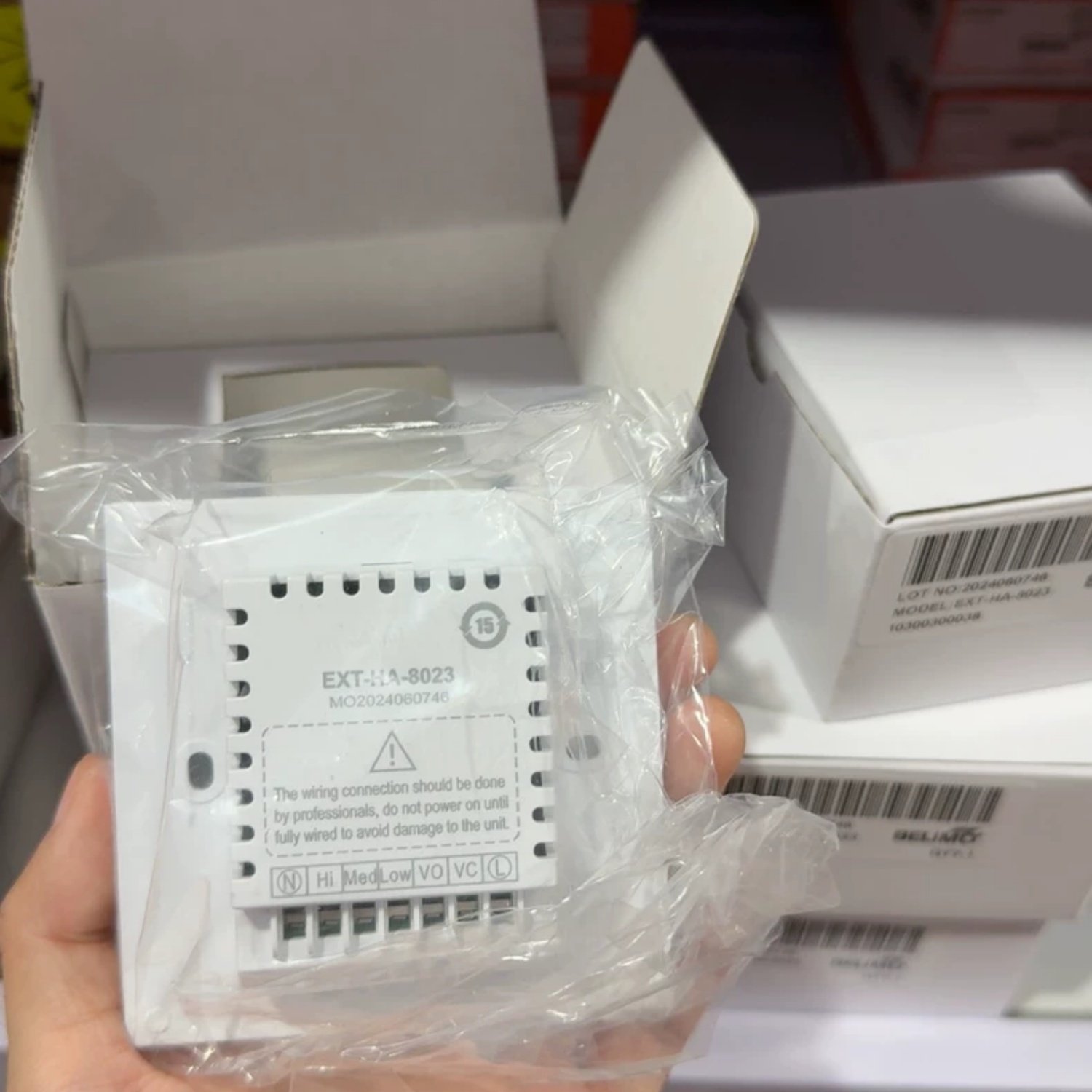 BELIMO EXT-HA-8023 Fan Coil Thermostat (EXT-HA Series) - Image 2