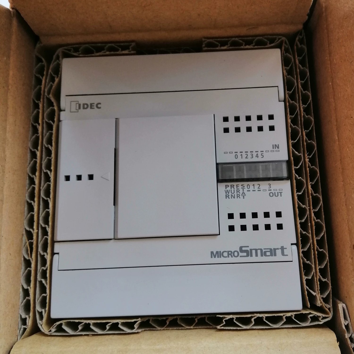 IDEC FC4A-C10R2 PLC CPU Module (MicroSmart FC4A) - Image 3