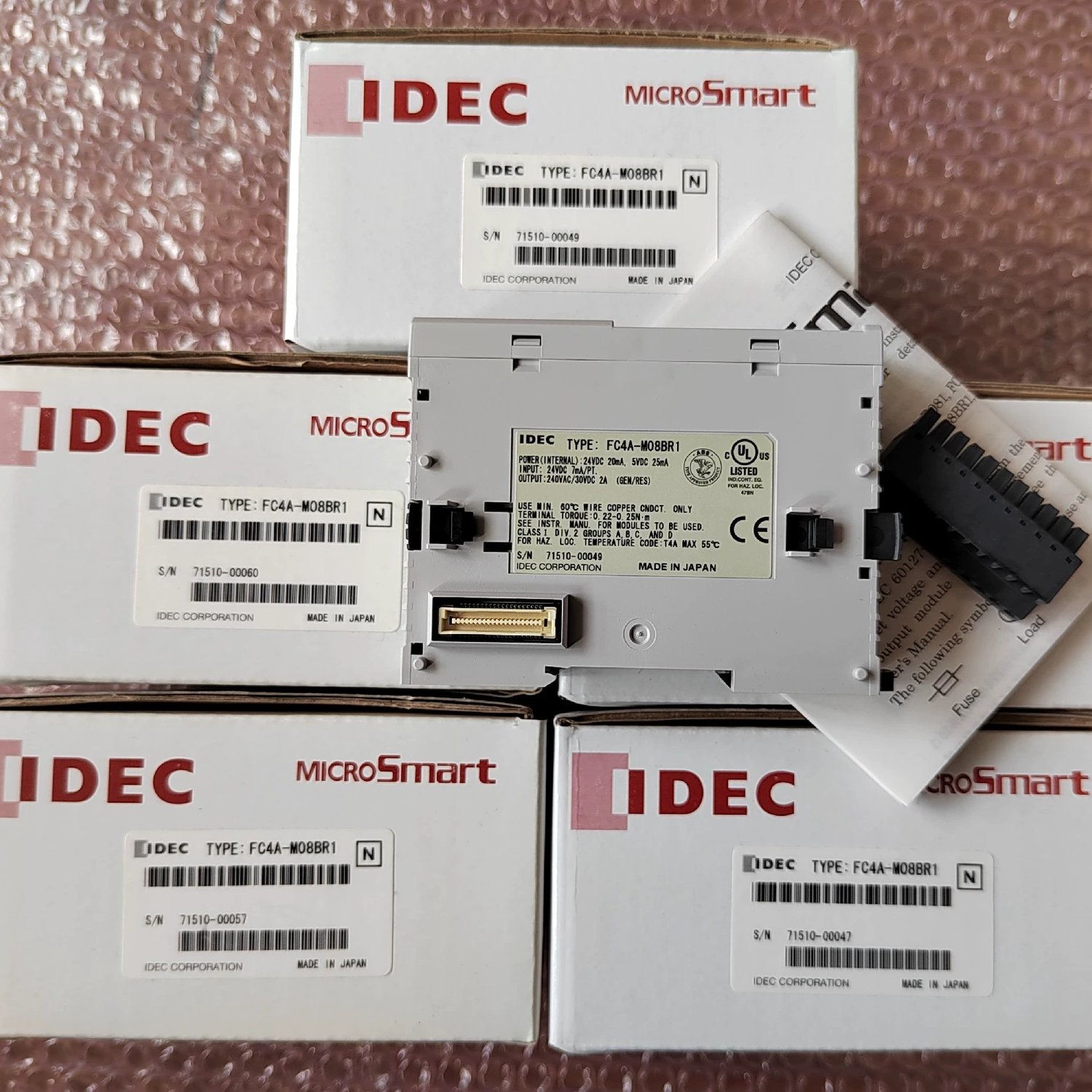 IDEC FC4A-M08BR1 Digital I/O Module (MicroSmart FC4A) - Image 2