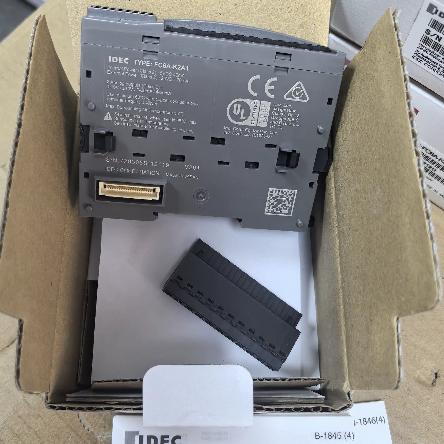 IDEC FC6A-K2A1 Analog Output Module (MicroSmart FC6A)