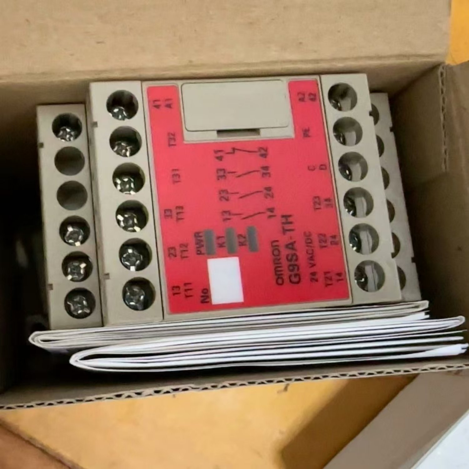OMRON G9SA-501 Safety Relay Unit (G9SA) - Image 2