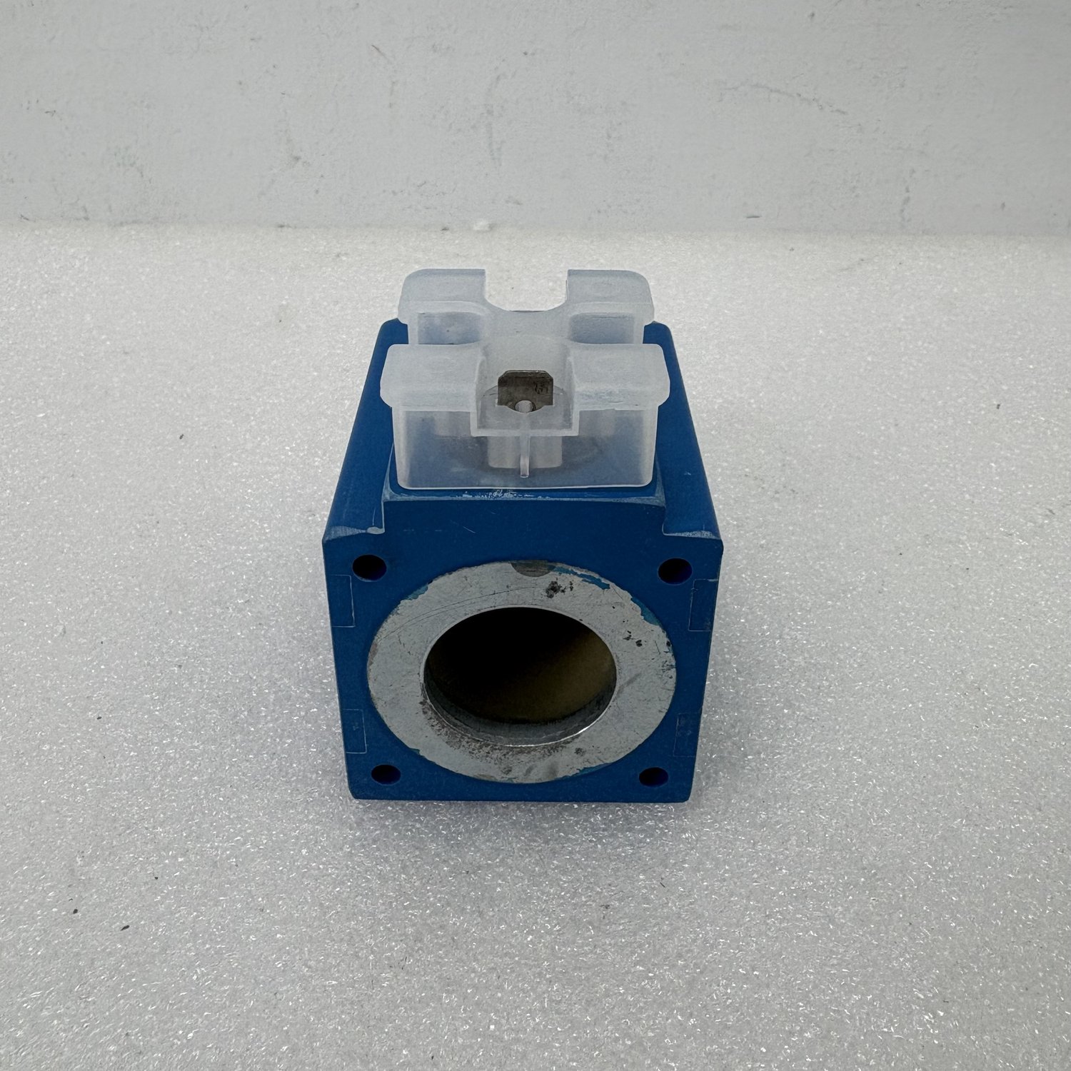 Vickers H-507848 DC24V Solenoid Valve Coil (DG4V Series) - Image 2
