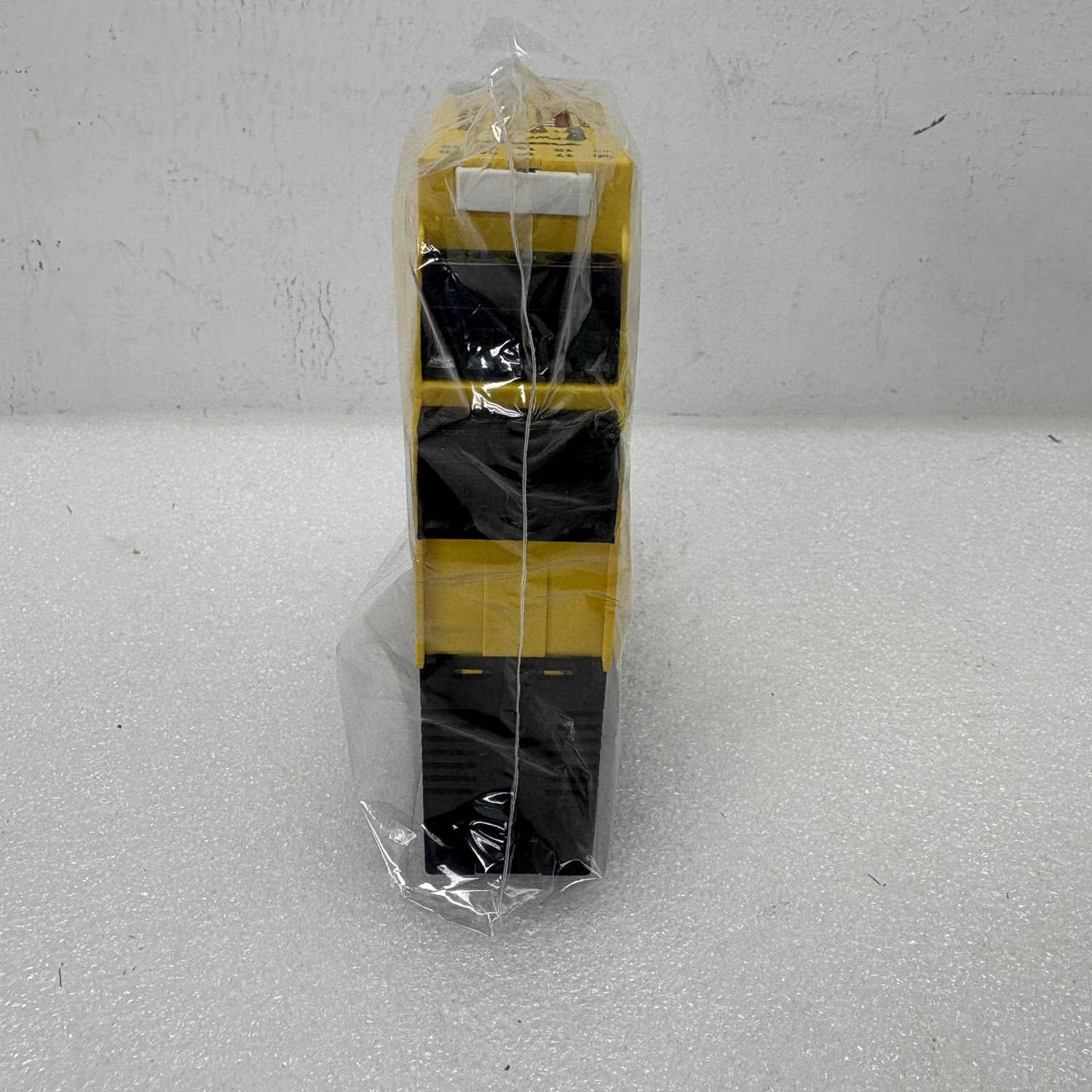 Turck IM1-451Ex-T 7541189 Isolating Switching Amplifier (IM1 Series) - Image 11
