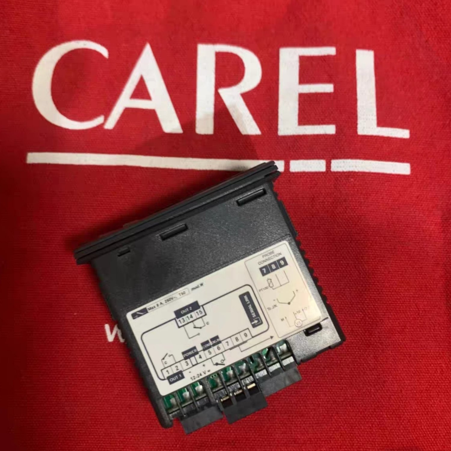 CAREL IR32W40000 Digital Temperature Controller (IR32 Series) - Image 3