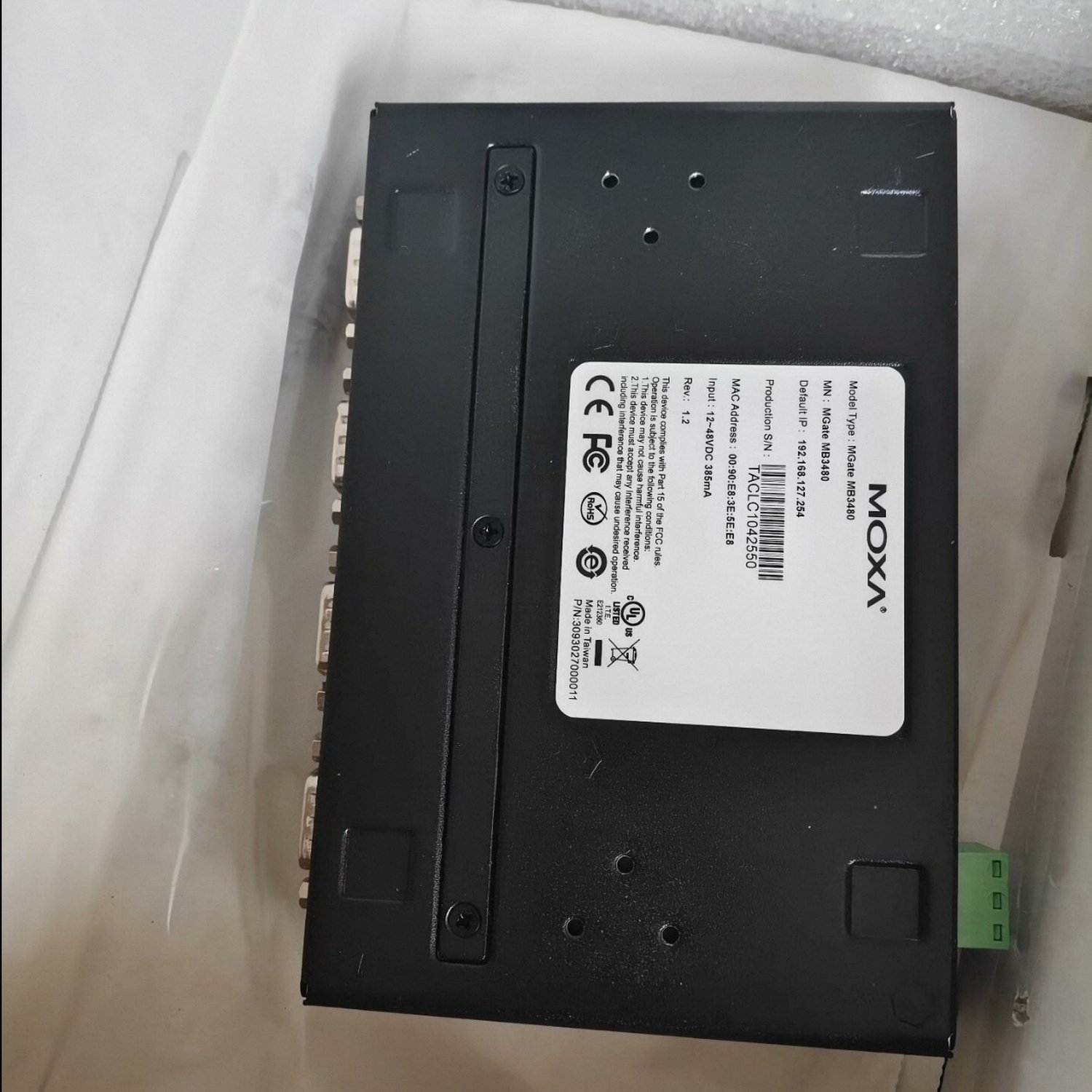 MOXA MGATE MB3480 Modbus Gateway (MGate MB3480) - Image 2