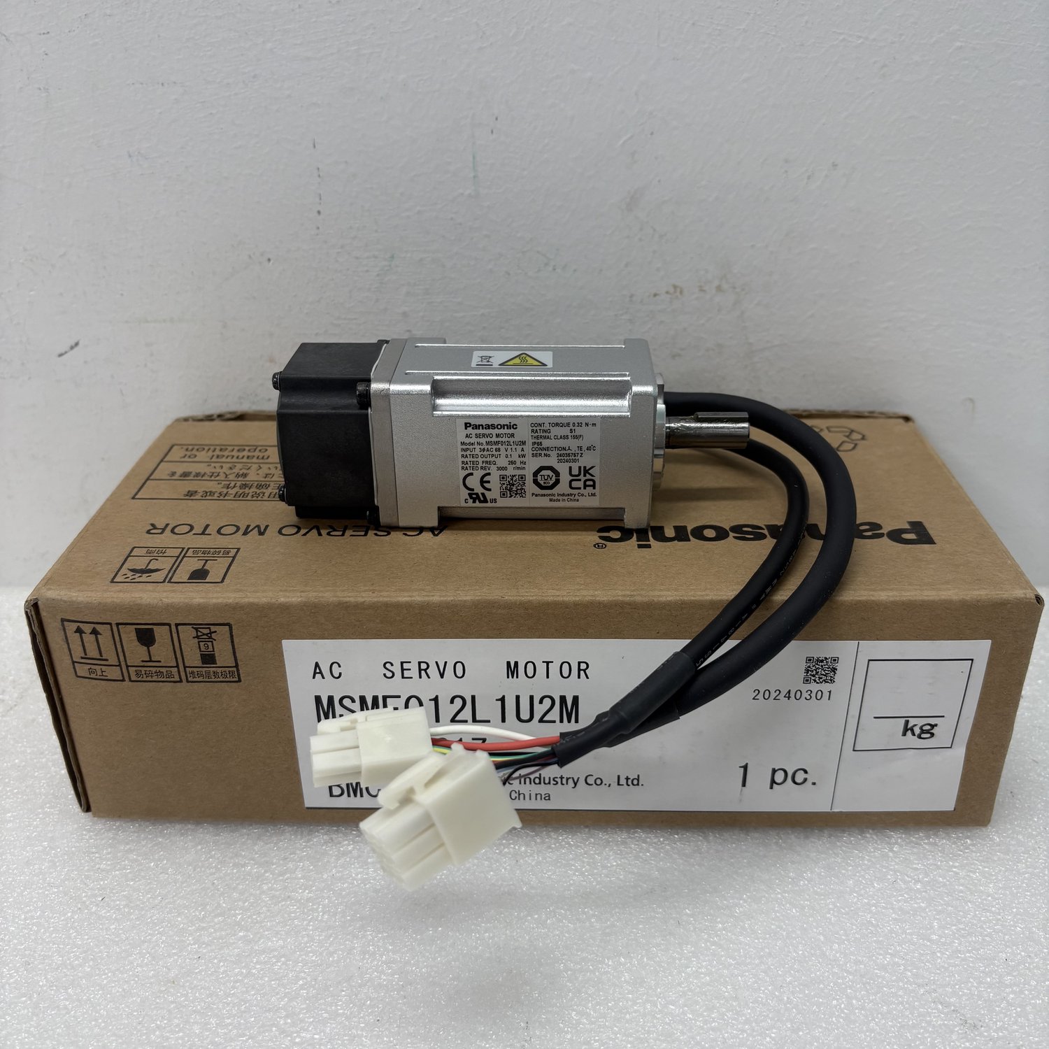 Panasonic MSMF012L1U2M AC Servo Motor (MINAS A6 Series) - Image 3