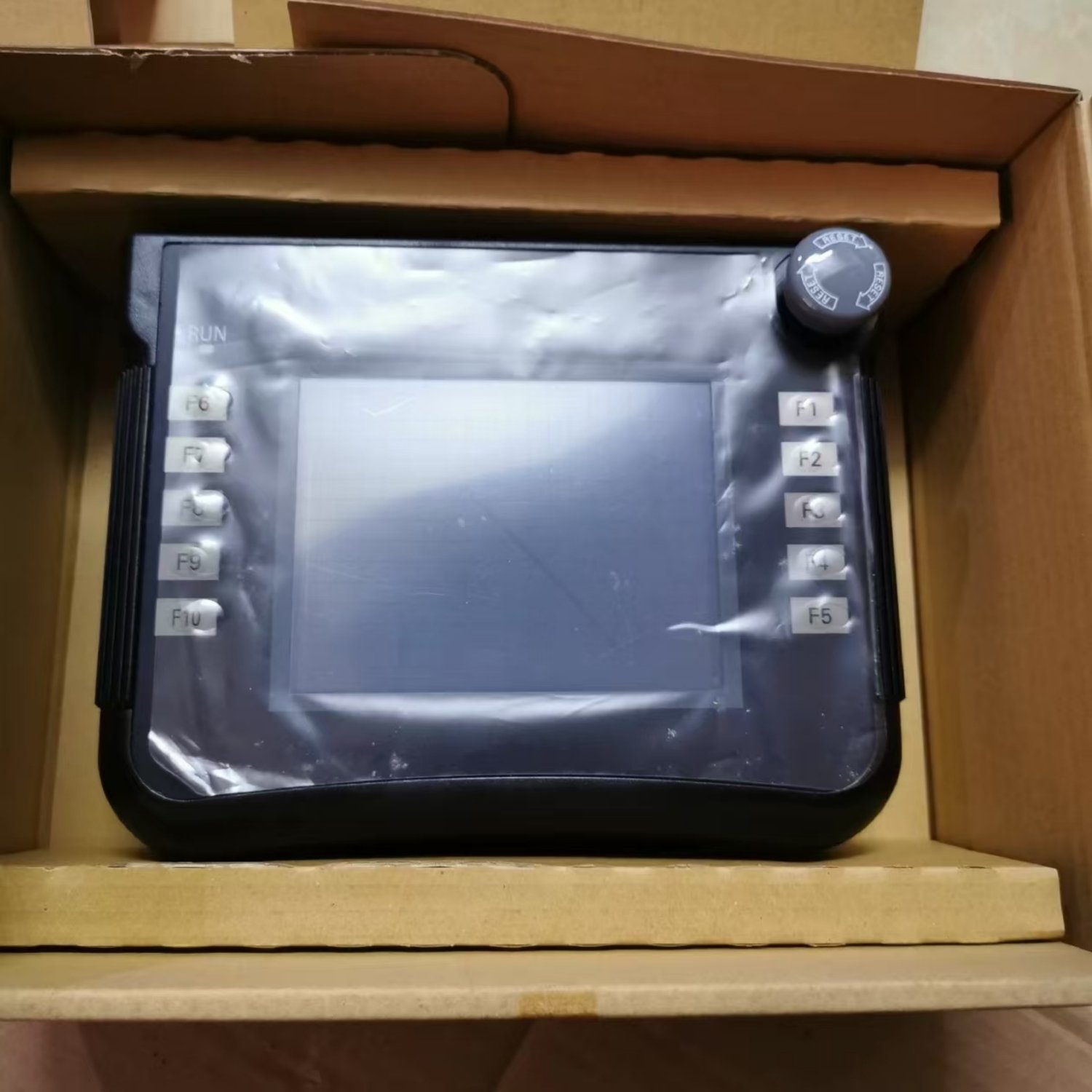 OMRON NSH5-SQR10B-V2 Handheld Programmable Terminal (NS Series) - Image 2