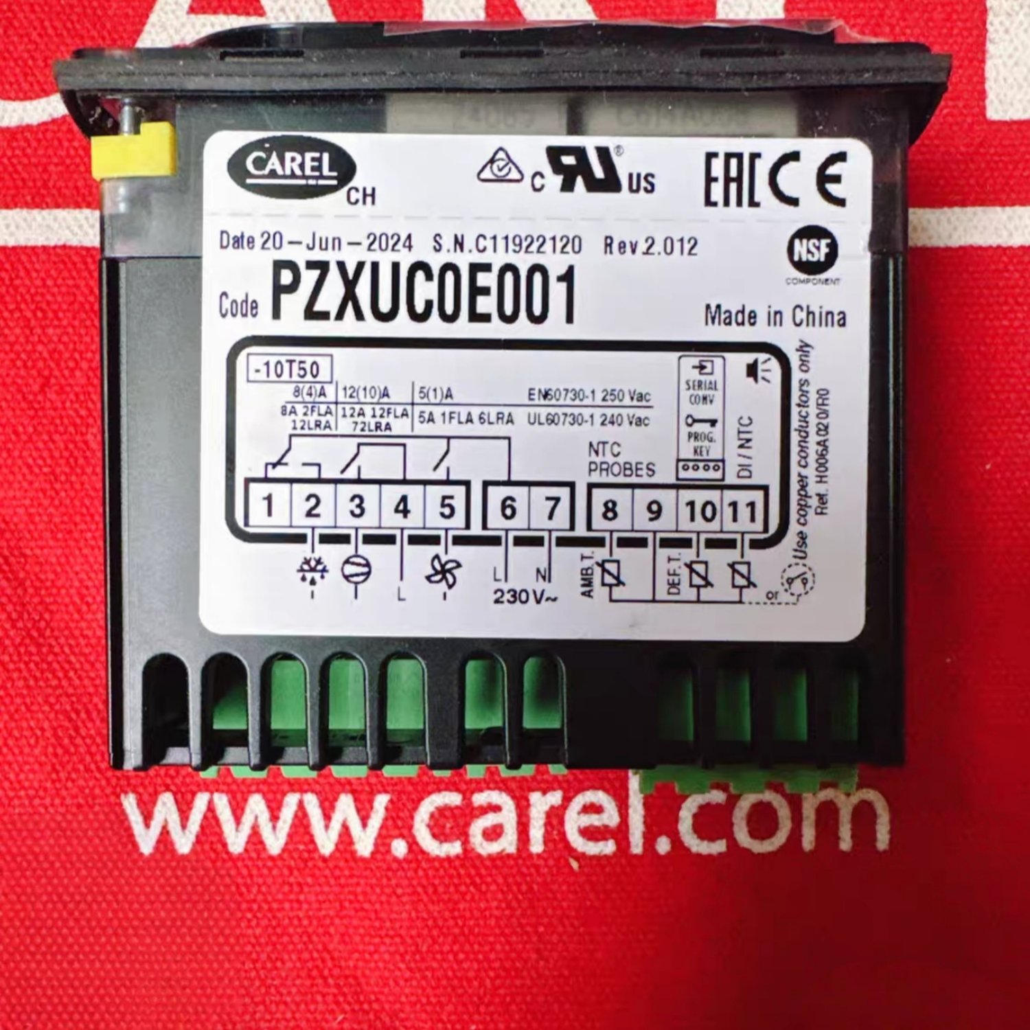 CAREL PZXUC0E001 Digital Electronic Temperature Controller (PZXU Series) - Image 2