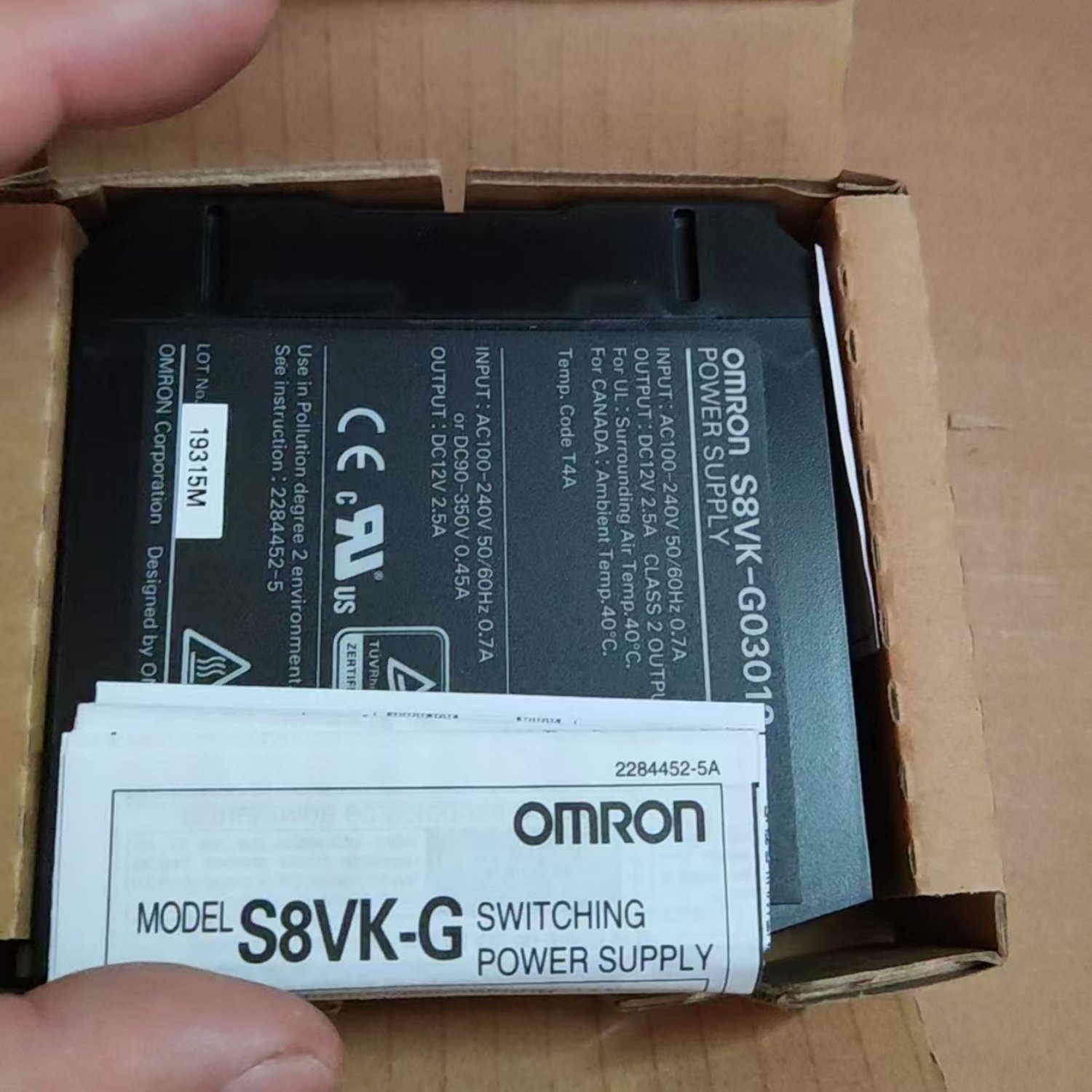 OMRON S8VK-G03012 DIN Rail Power Supply (S8VK-G) - Image 2