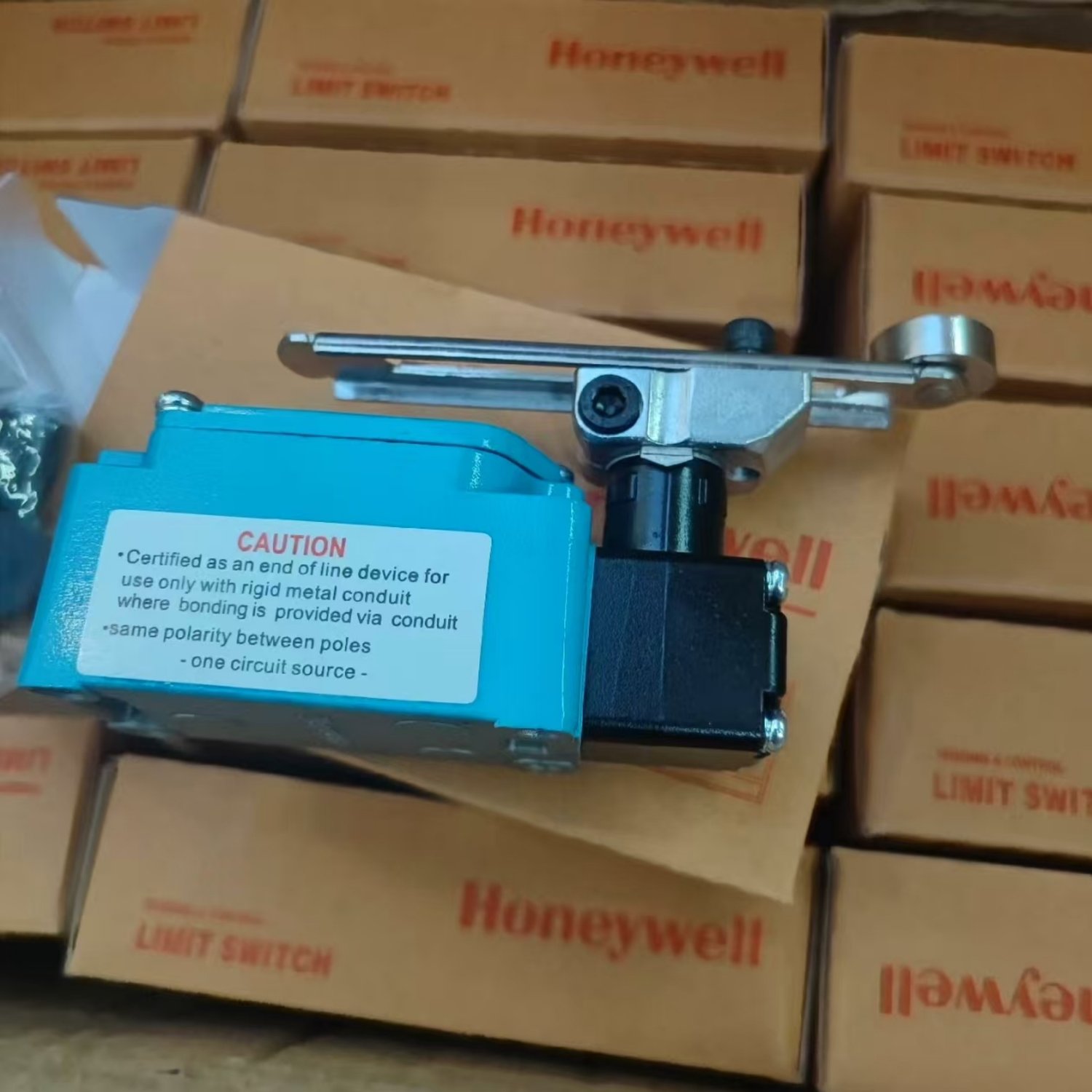 HONEYWELL SZL-WLC-B Limit Switch (MICRO SWITCH SZL) - Image 2