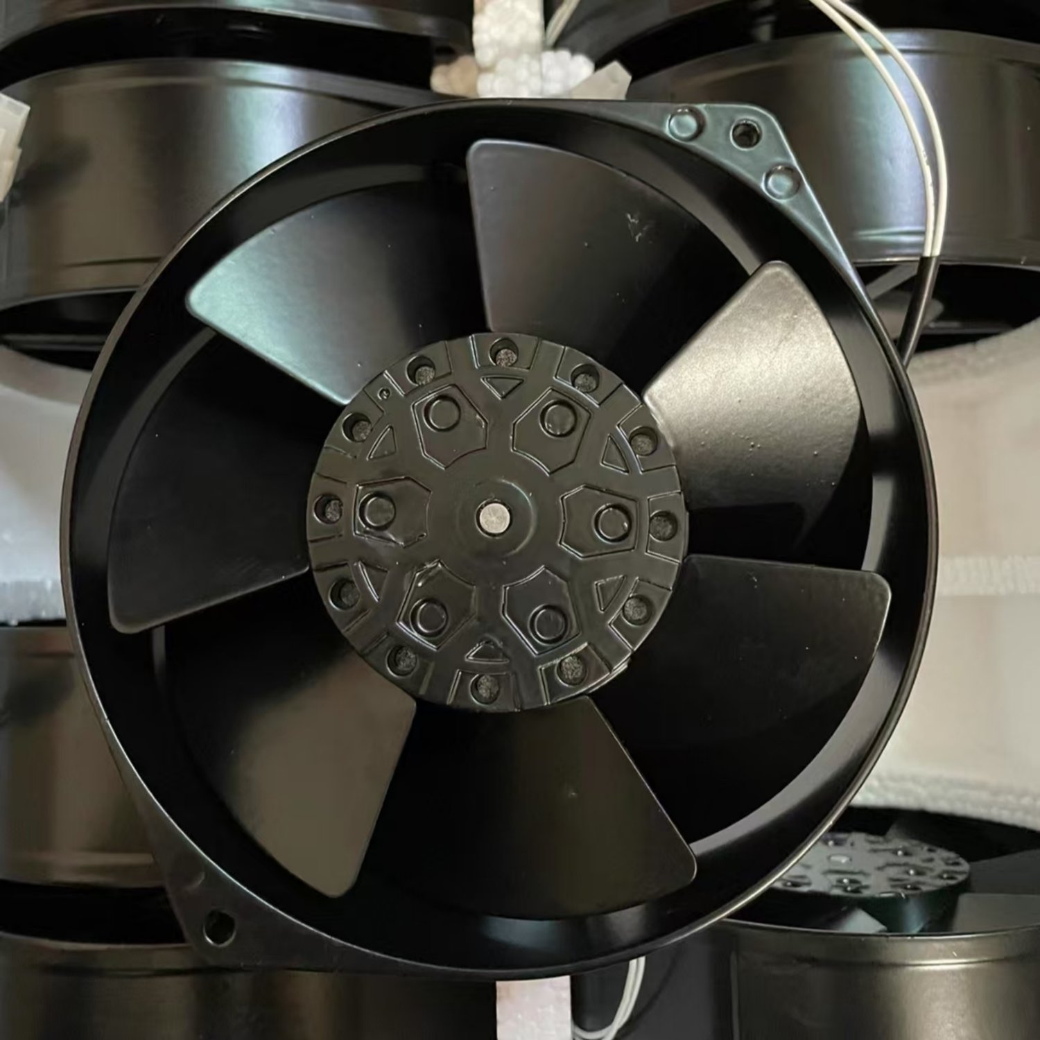 UT670D-TP TOYO AC Axial Cooling Fan - Image 2