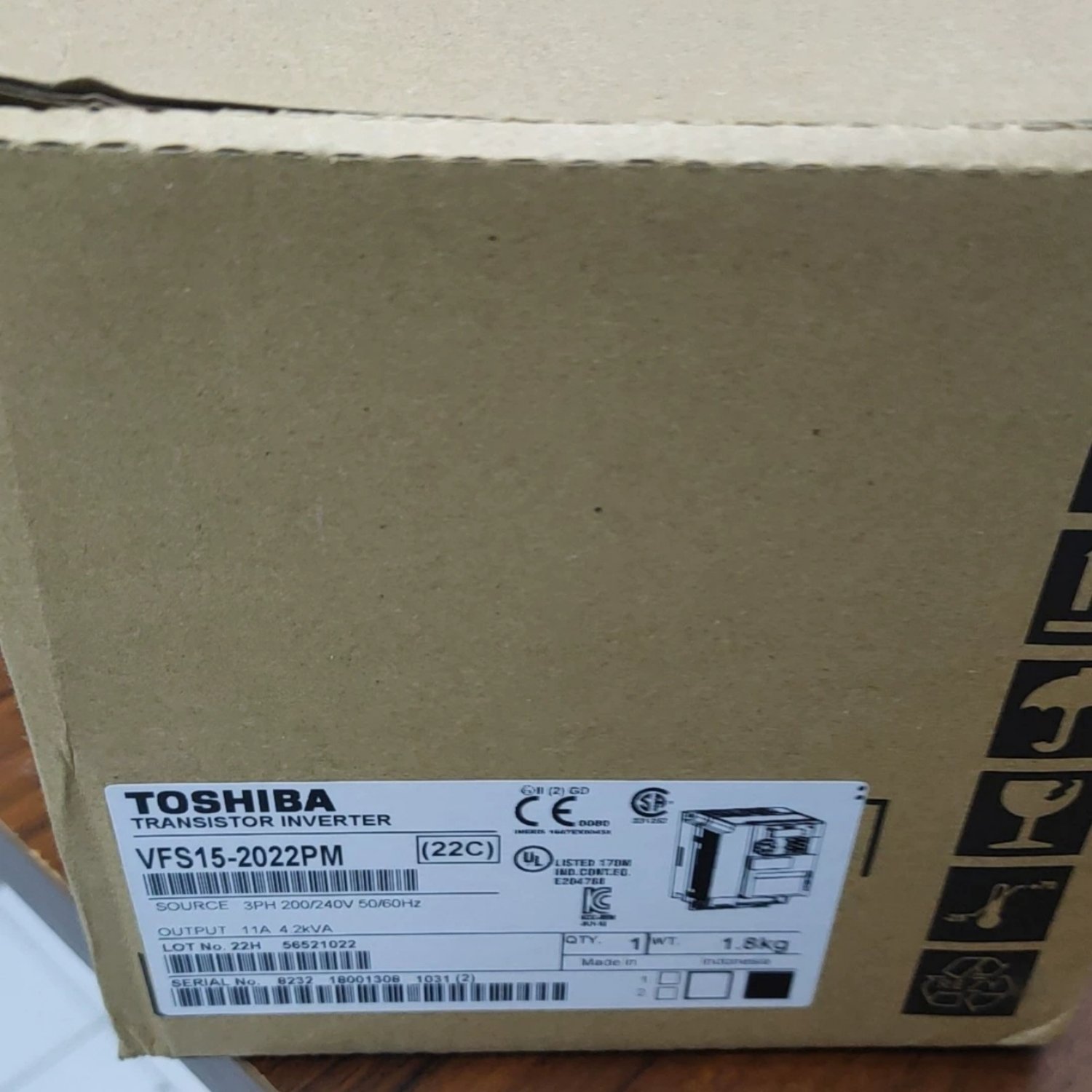 TOSHIBA VFS15-2022PM Variable Frequency Drive (TOSVERT VF-S15)