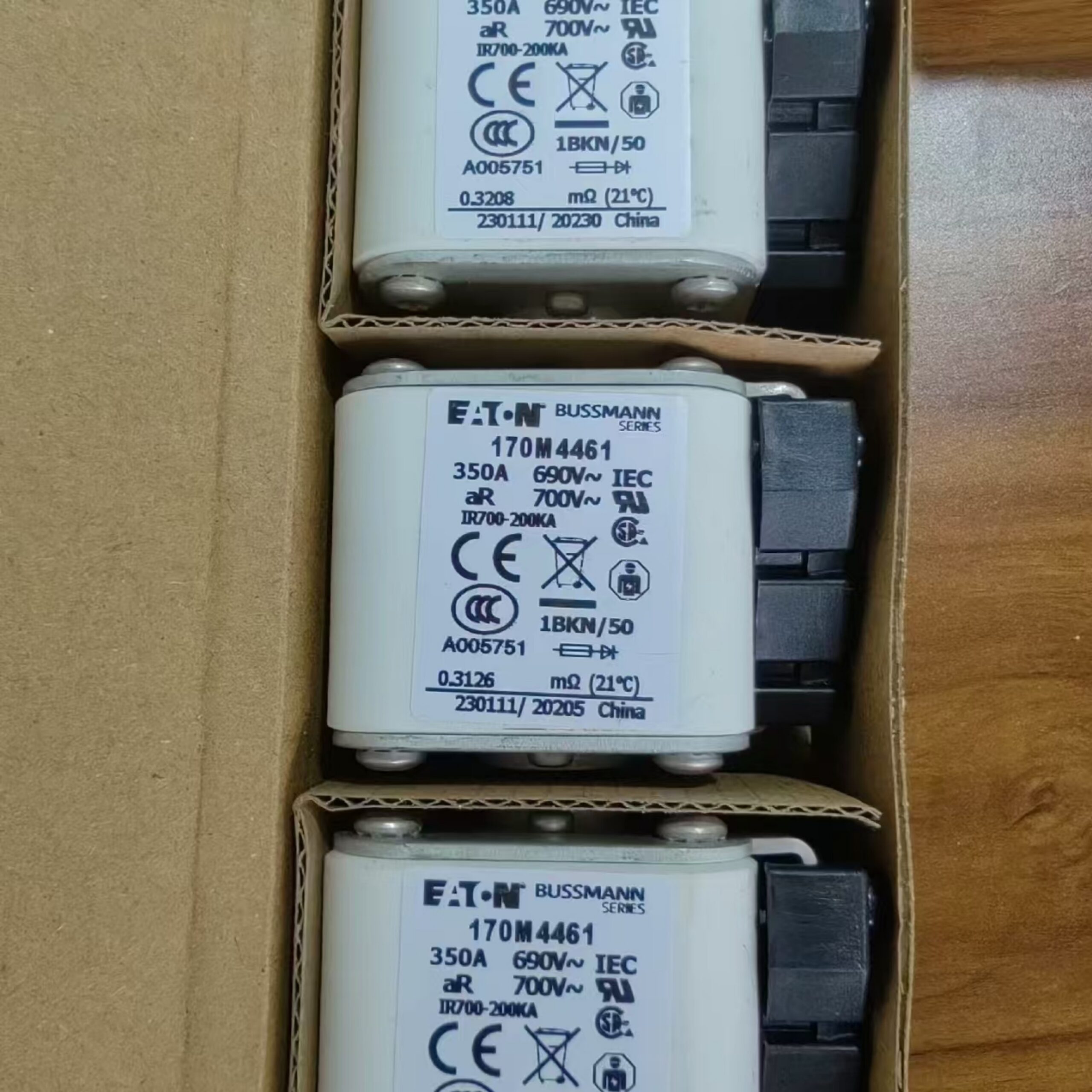 BUSSMANN 170M4461 High-Speed Semiconductor Fuse - Image 2