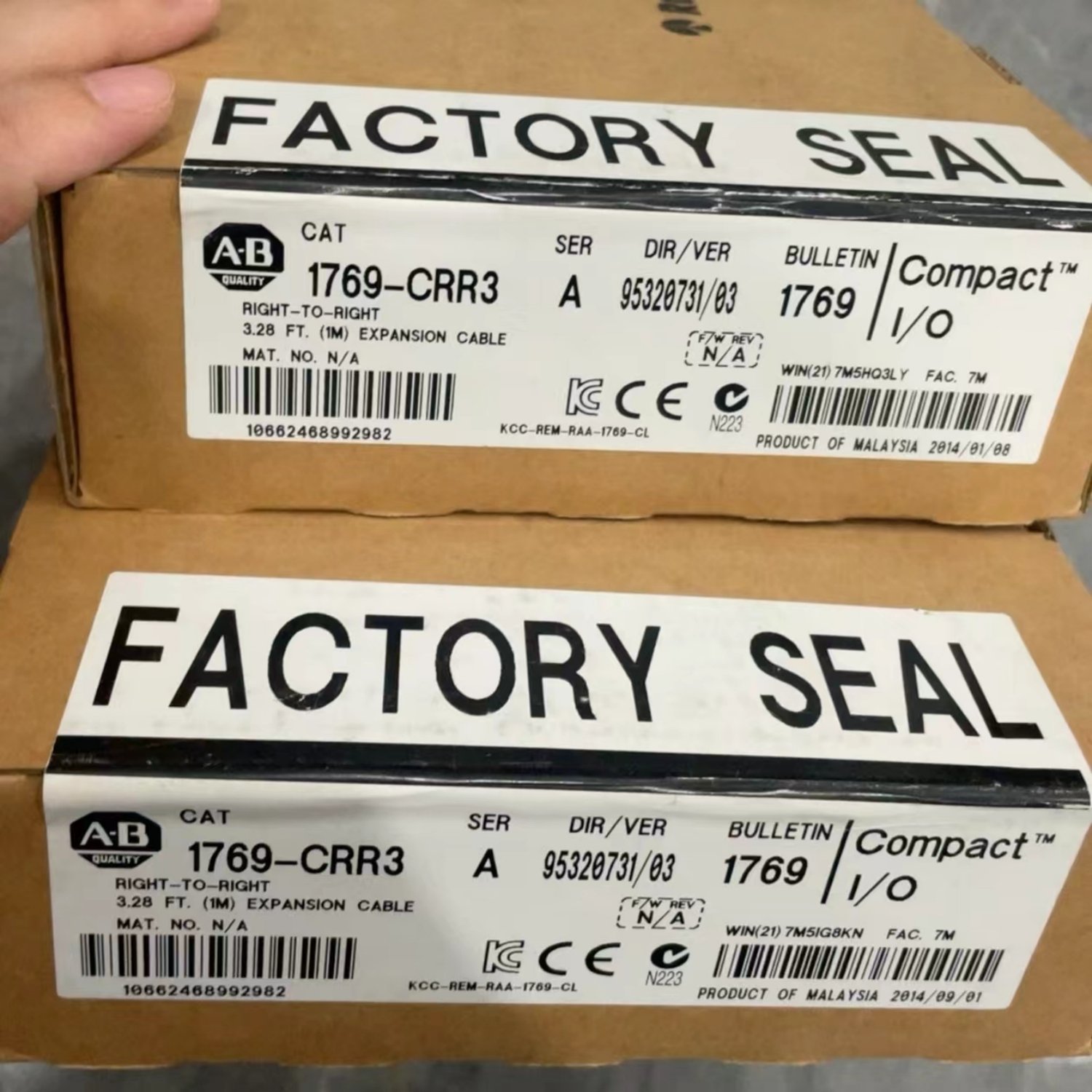Allen-Bradley 1769-CRR3 I/O Expansion Cable - Image 2