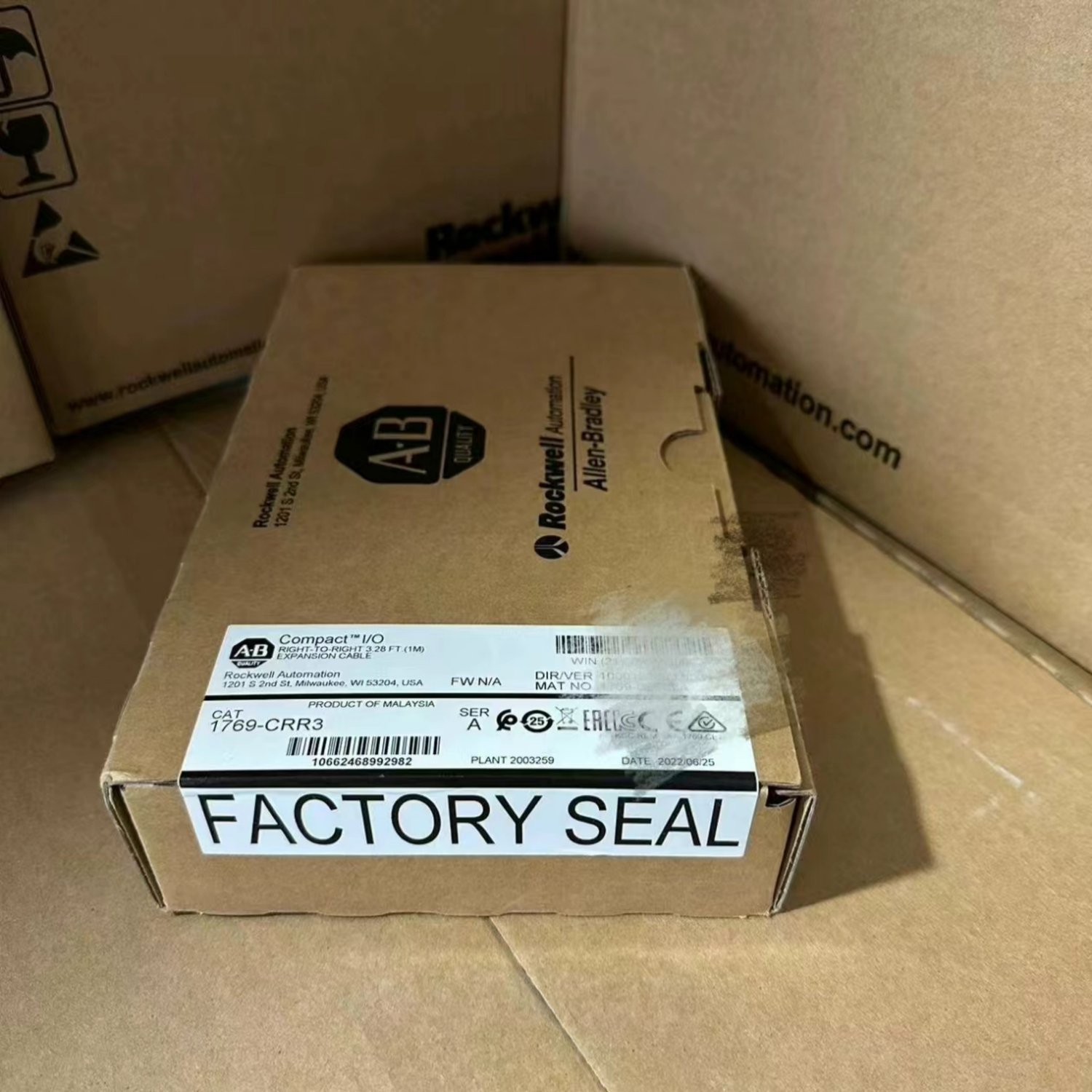 Allen-Bradley 1769-CRR3 I/O Expansion Cable - Image 4