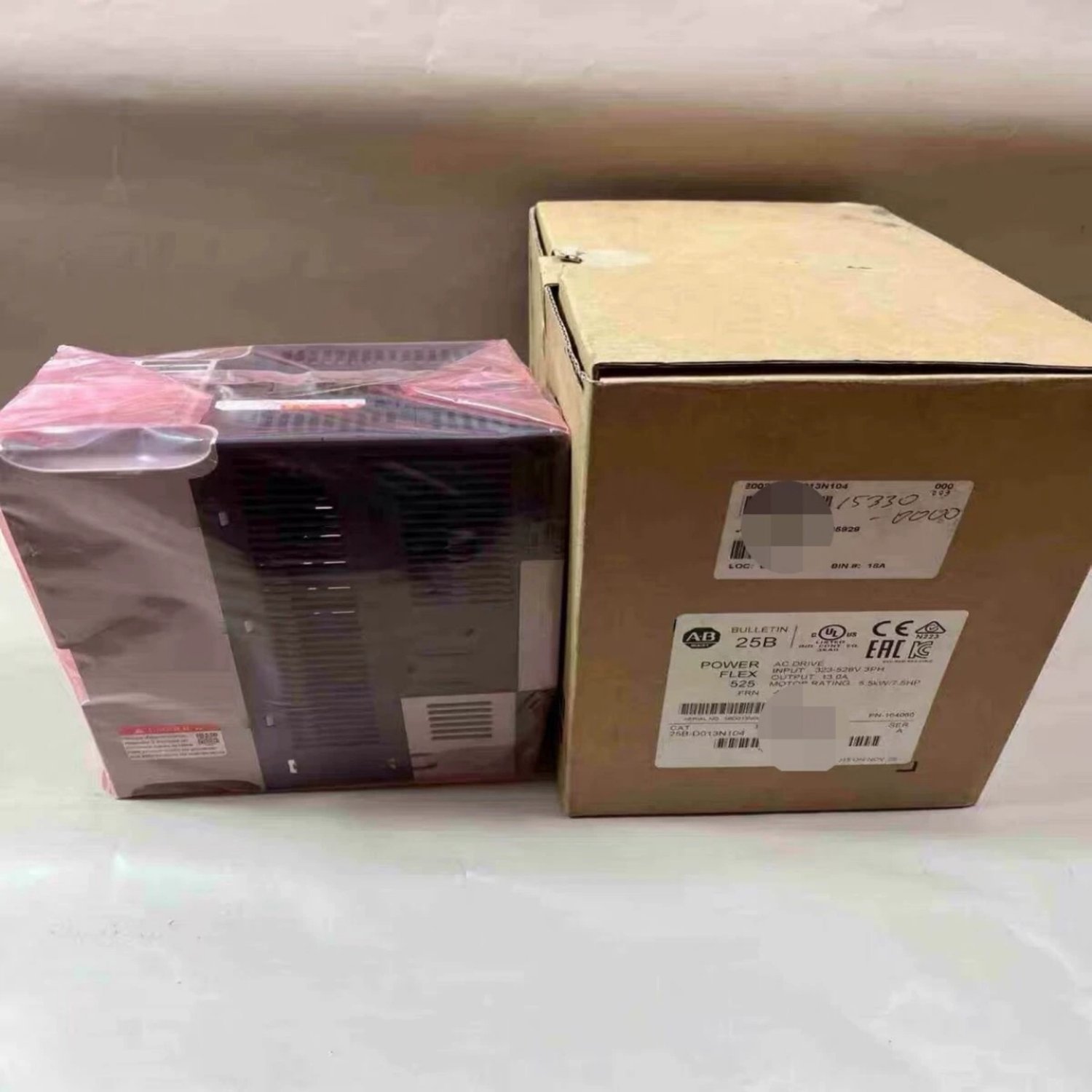 25B-D013N104 ALLEN-BRADLEY Variable Frequency Drive - Image 4