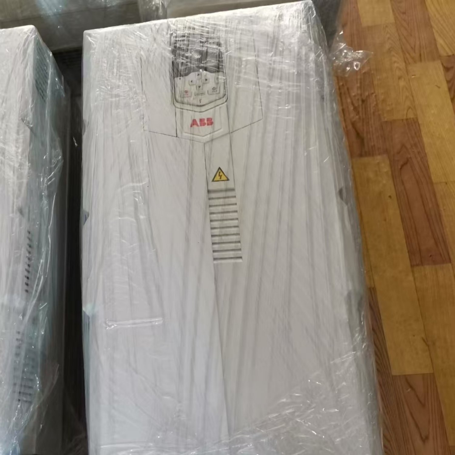 ABB ACS580-01-293A-4