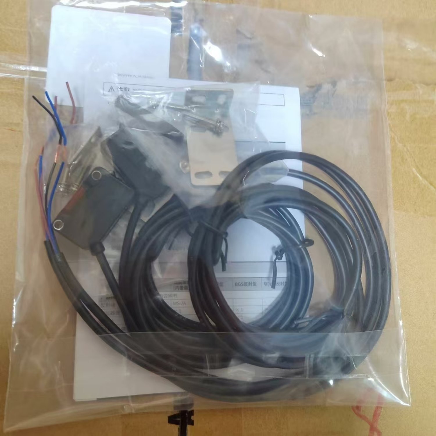 BJ10M-TDT AUTONICS Through-Beam Photoelectric Sensor - Image 2