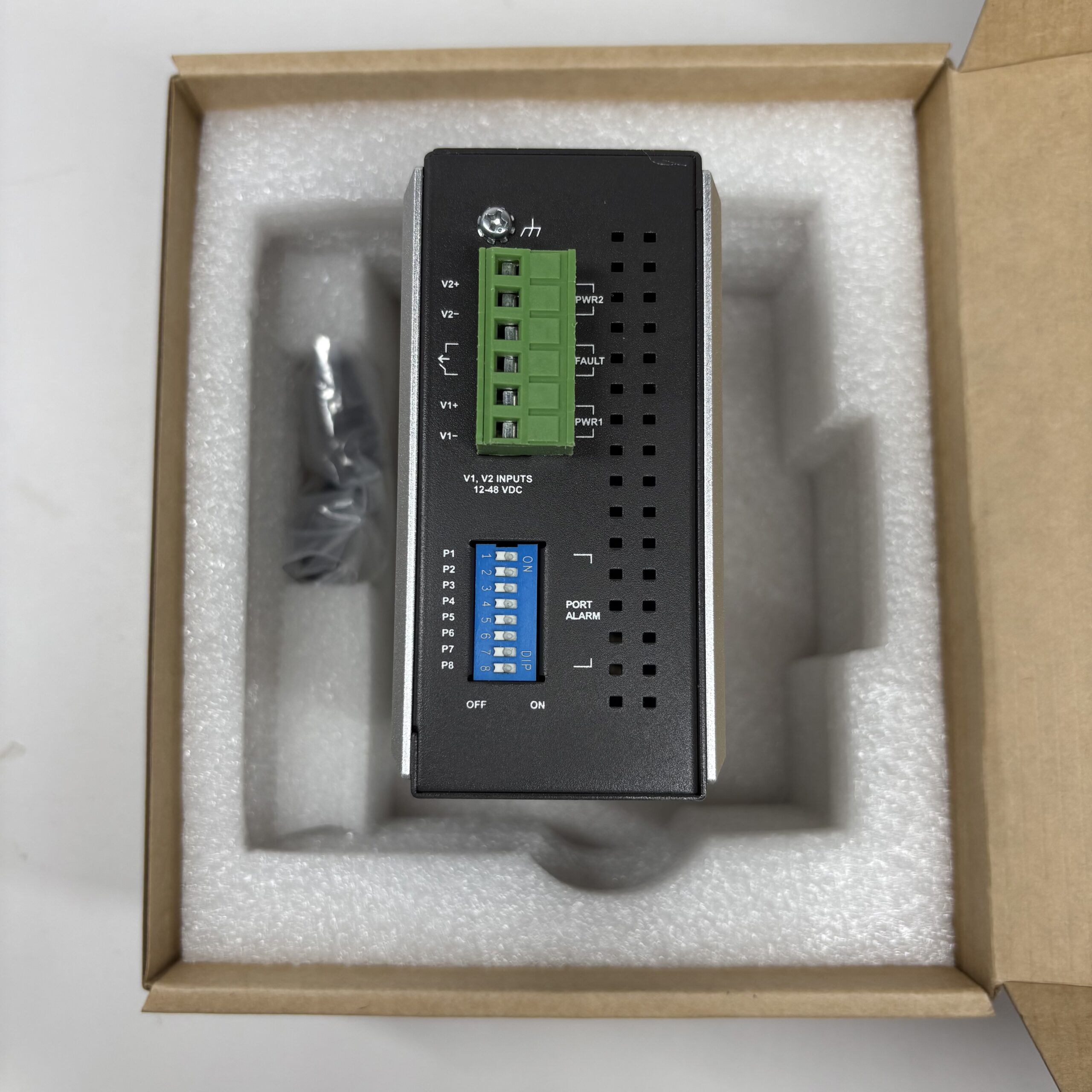 MOXA EDS-308 Industrial Ethernet Switch - Image 4