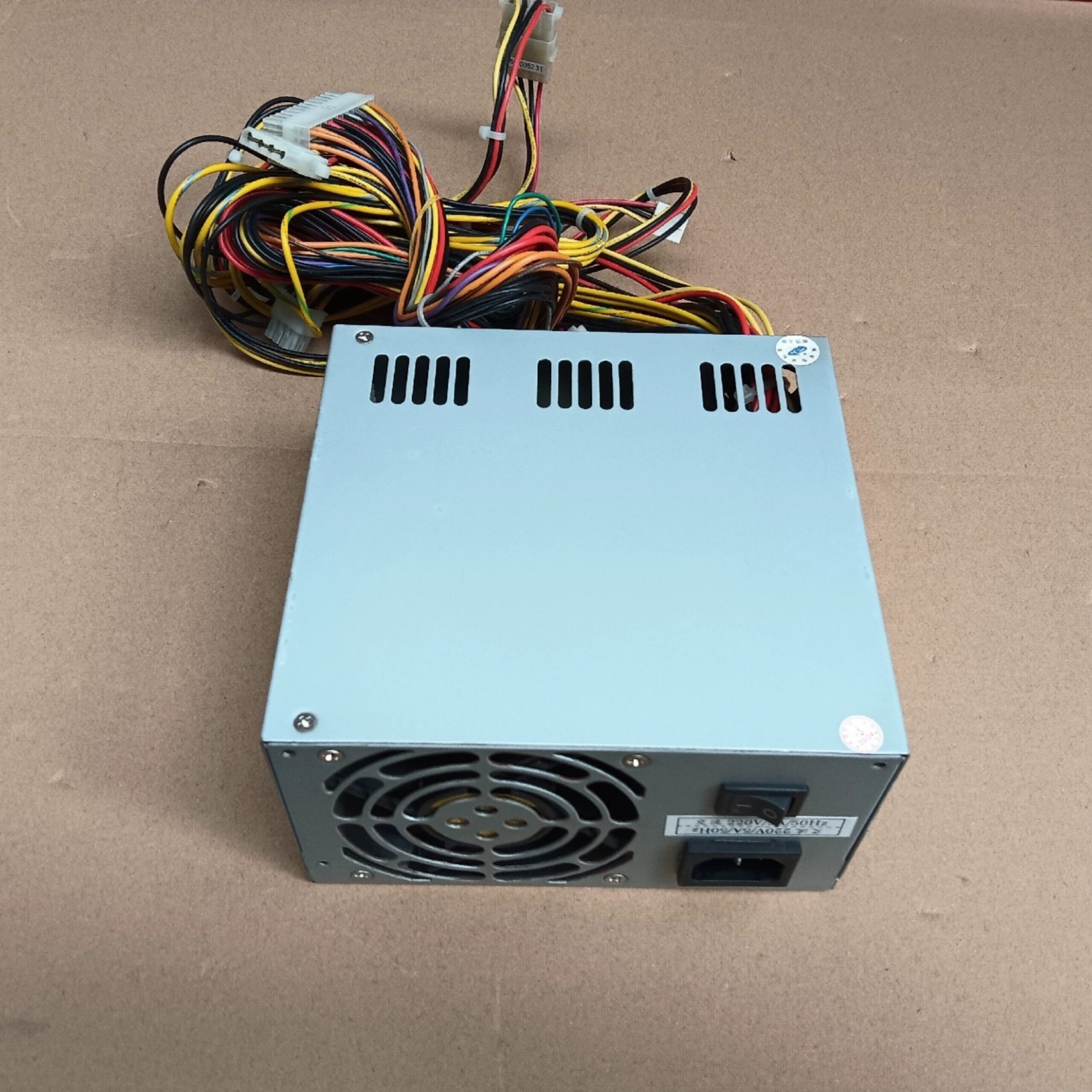 FSP FSP650-80GLC ATX Power Supply - Image 2