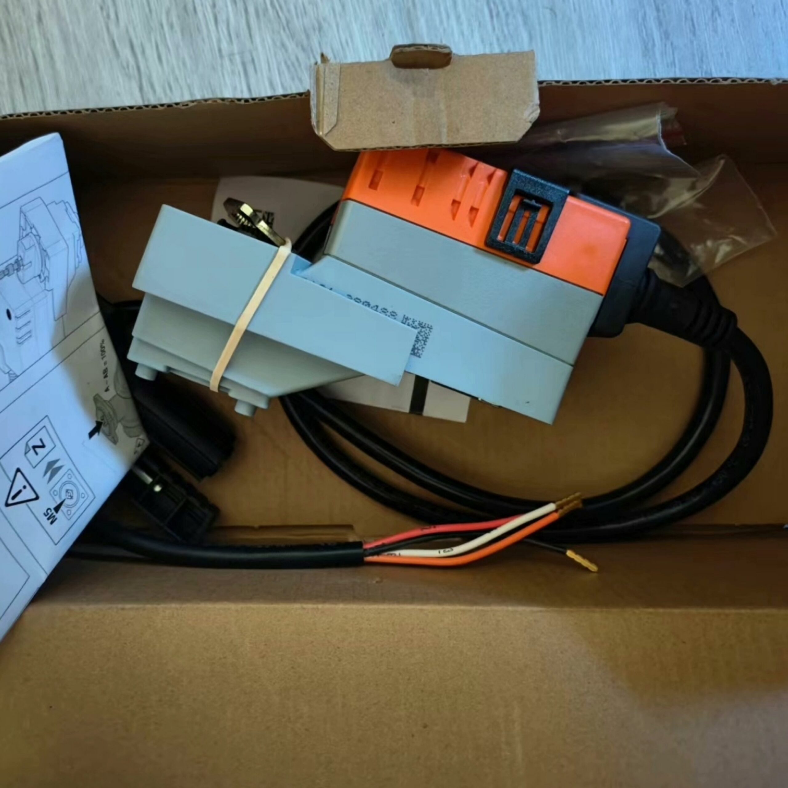 BELIMO LRC24A-SR Rotary Valve Actuator - Image 2