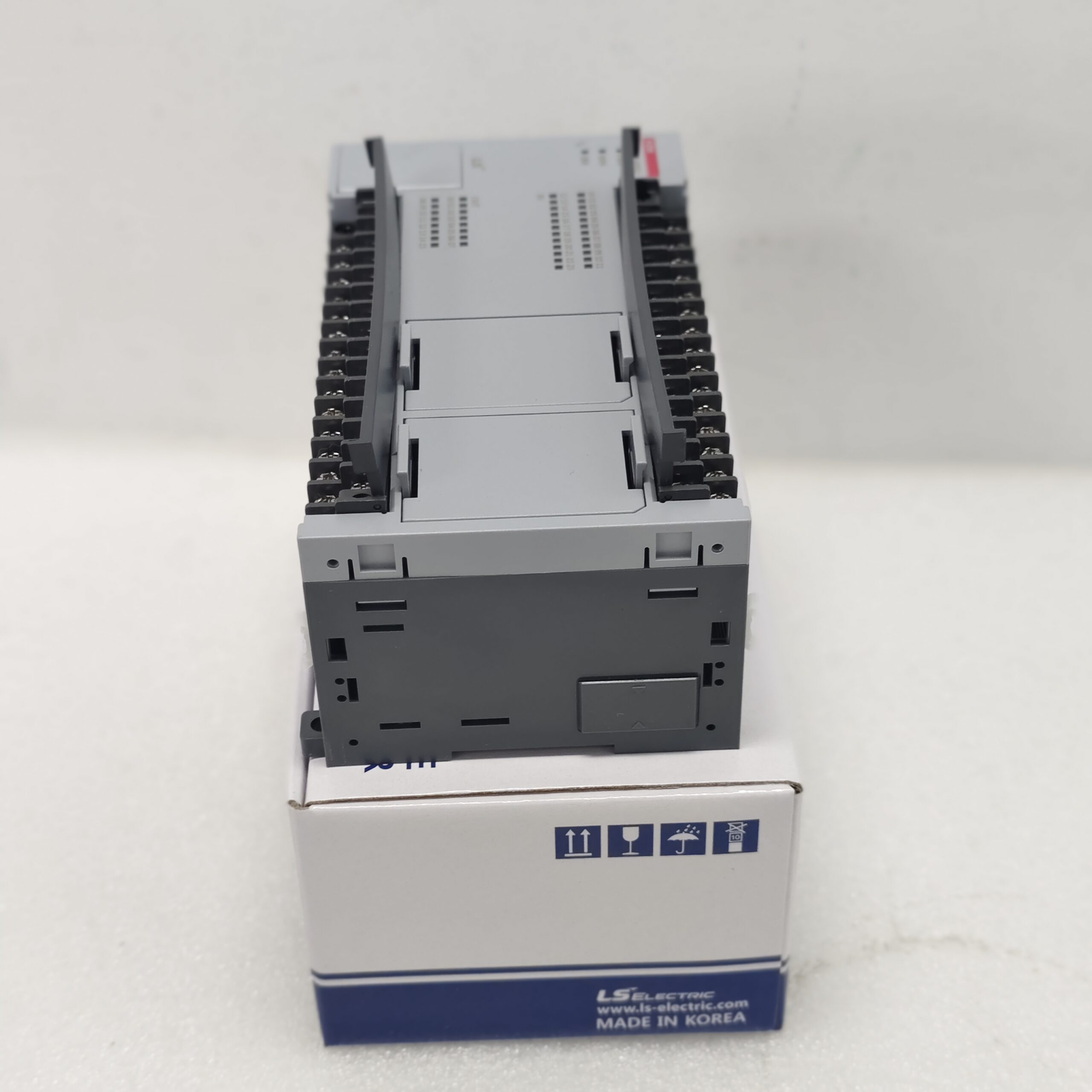 LS XEC-DR40SU Programmable Logic Controller