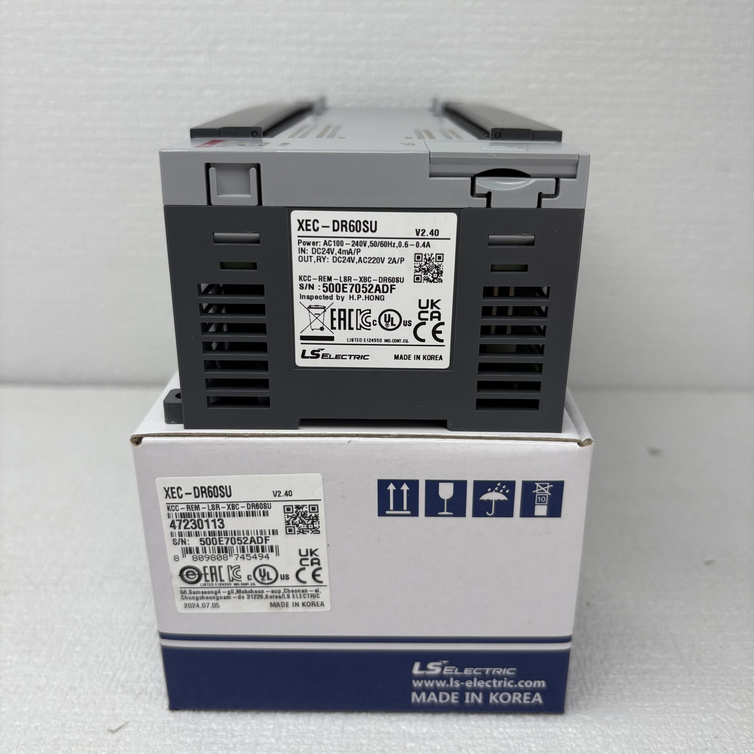 LS XEC-DR60SU Programmable Logic Controller - Image 3