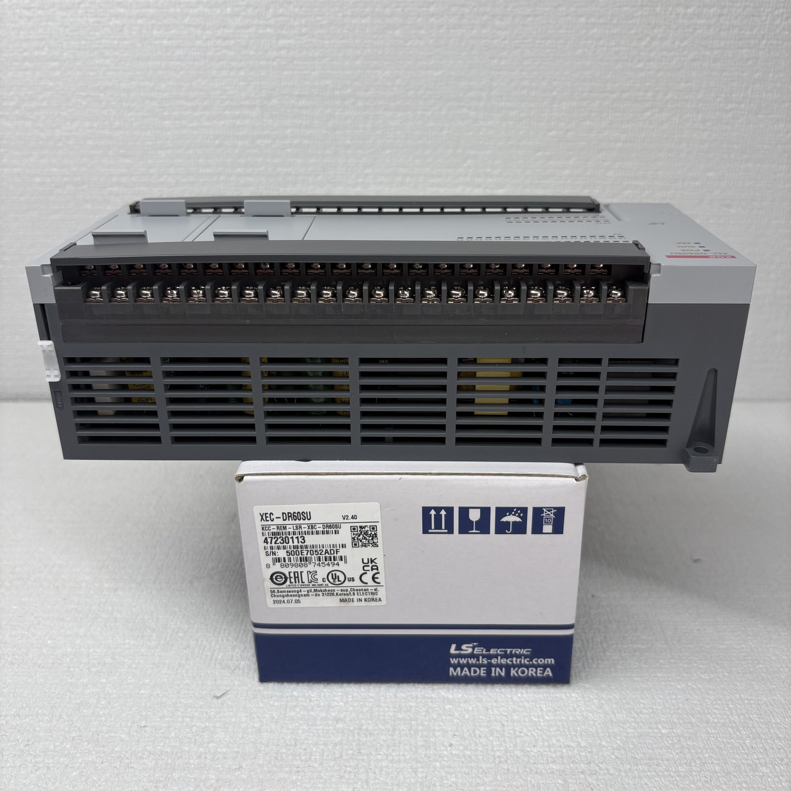 LS XEC-DR60SU Programmable Logic Controller - Image 5