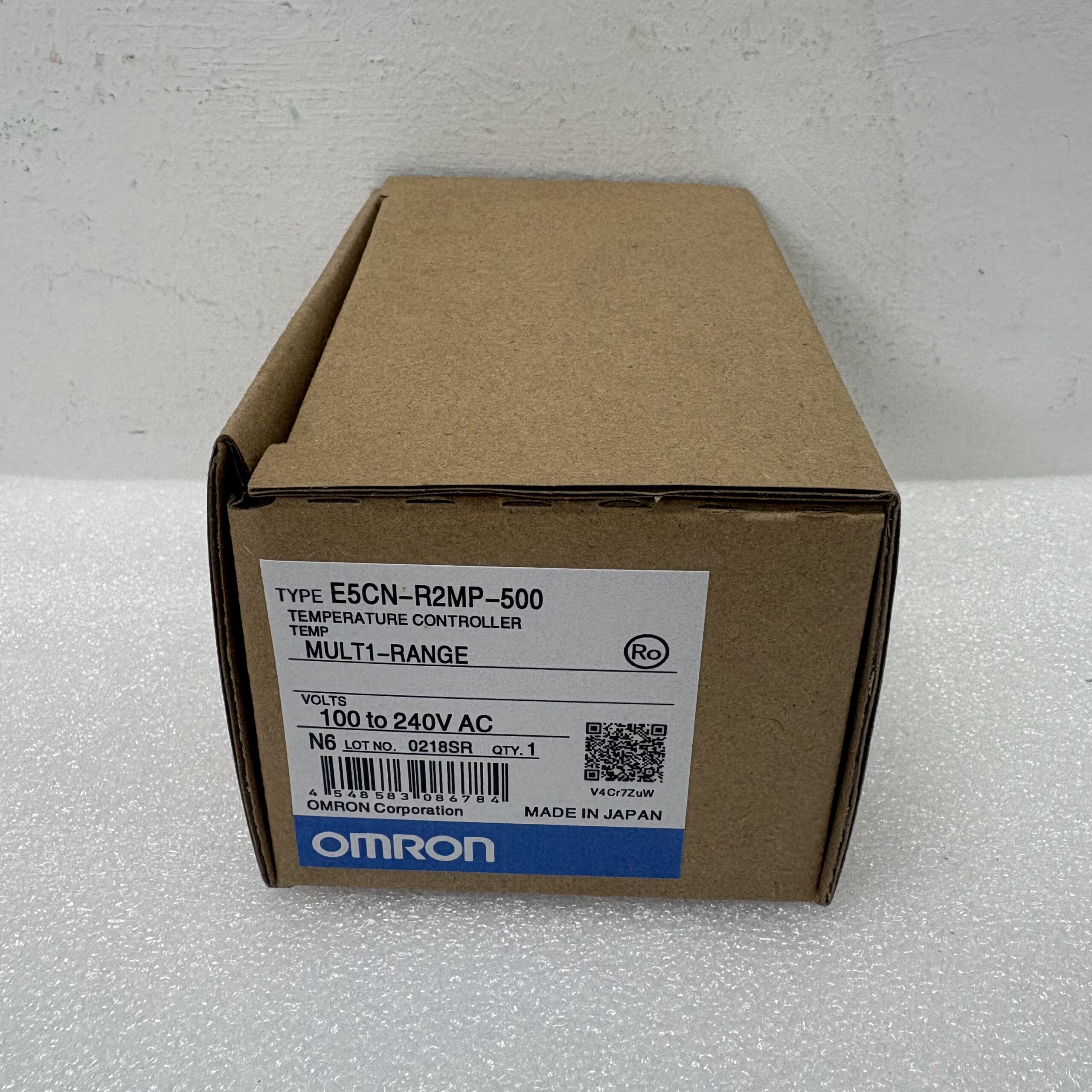 OMRON E5CN-R2MP-500 Digital Temperature Controller – product view 2