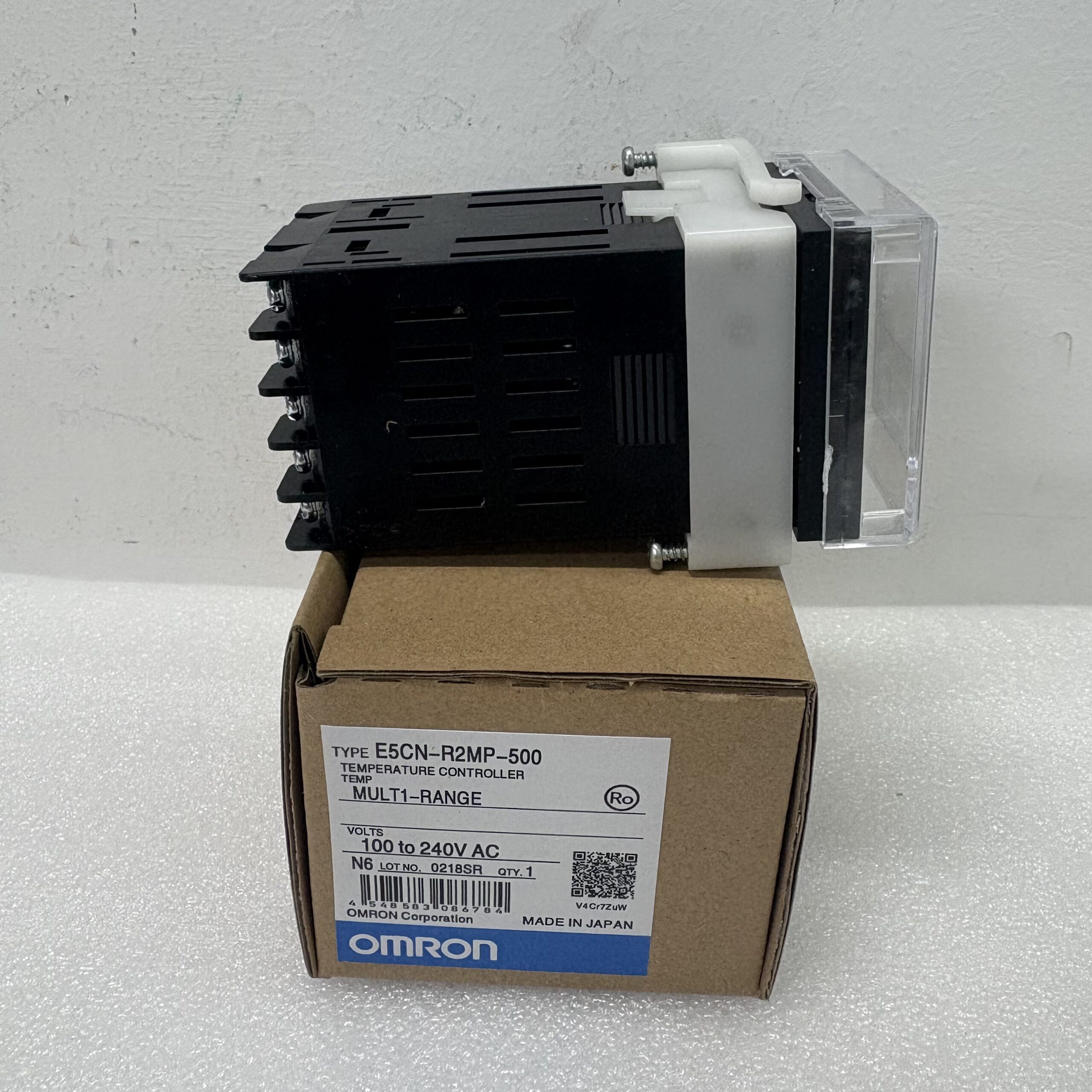 OMRON E5CN-R2MP-500 Digital Temperature Controller – product view 5