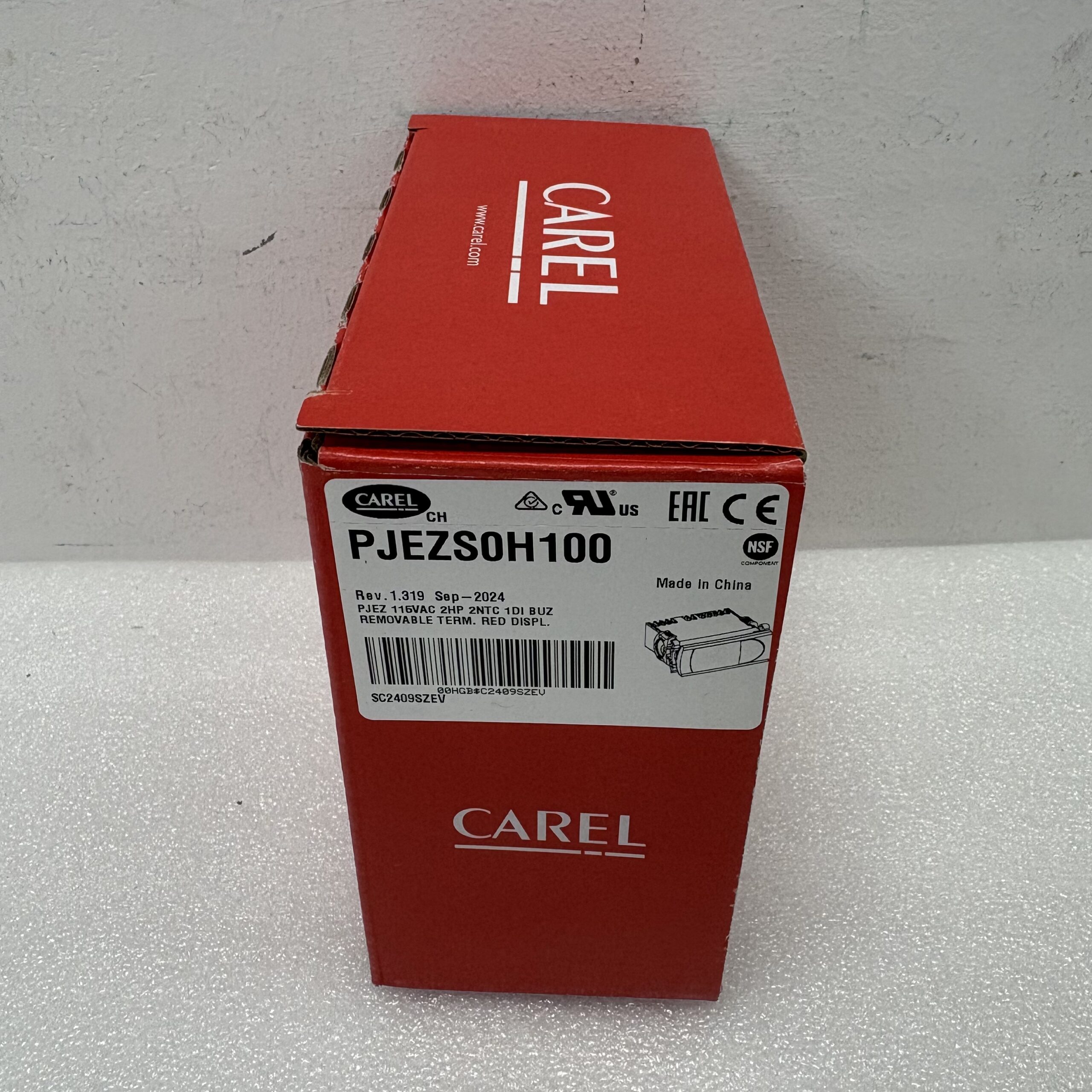 CAREL PJEZS0H100 Refrigeration Controller – product view 2