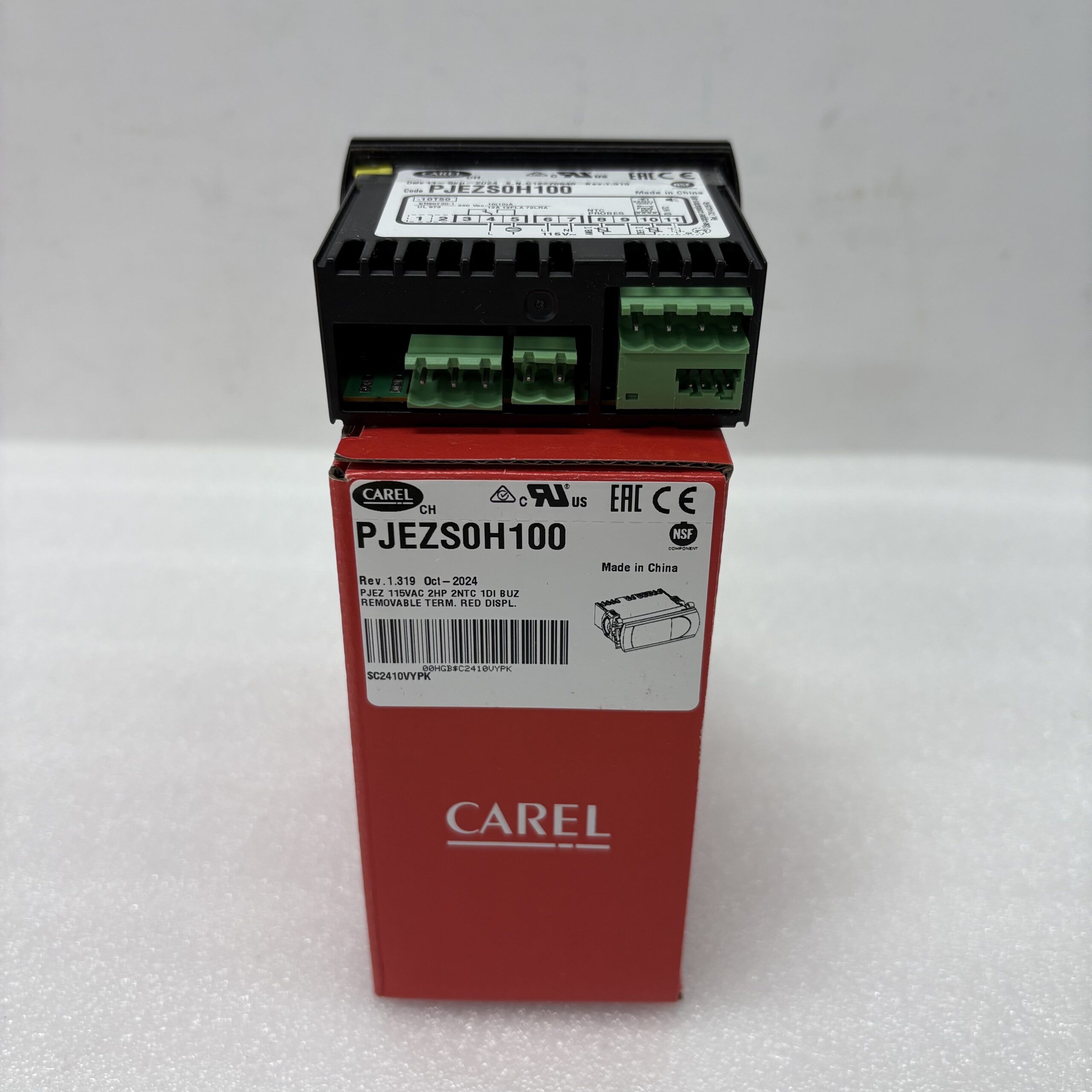 CAREL PJEZS0H100 Refrigeration Controller – product view 4