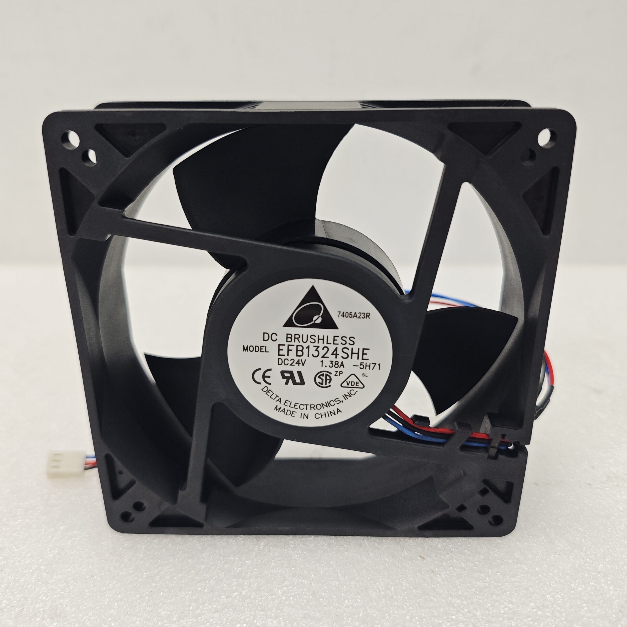 Delta EFB1324SHE-5H71 DC Axial Cooling Fan – product view 1