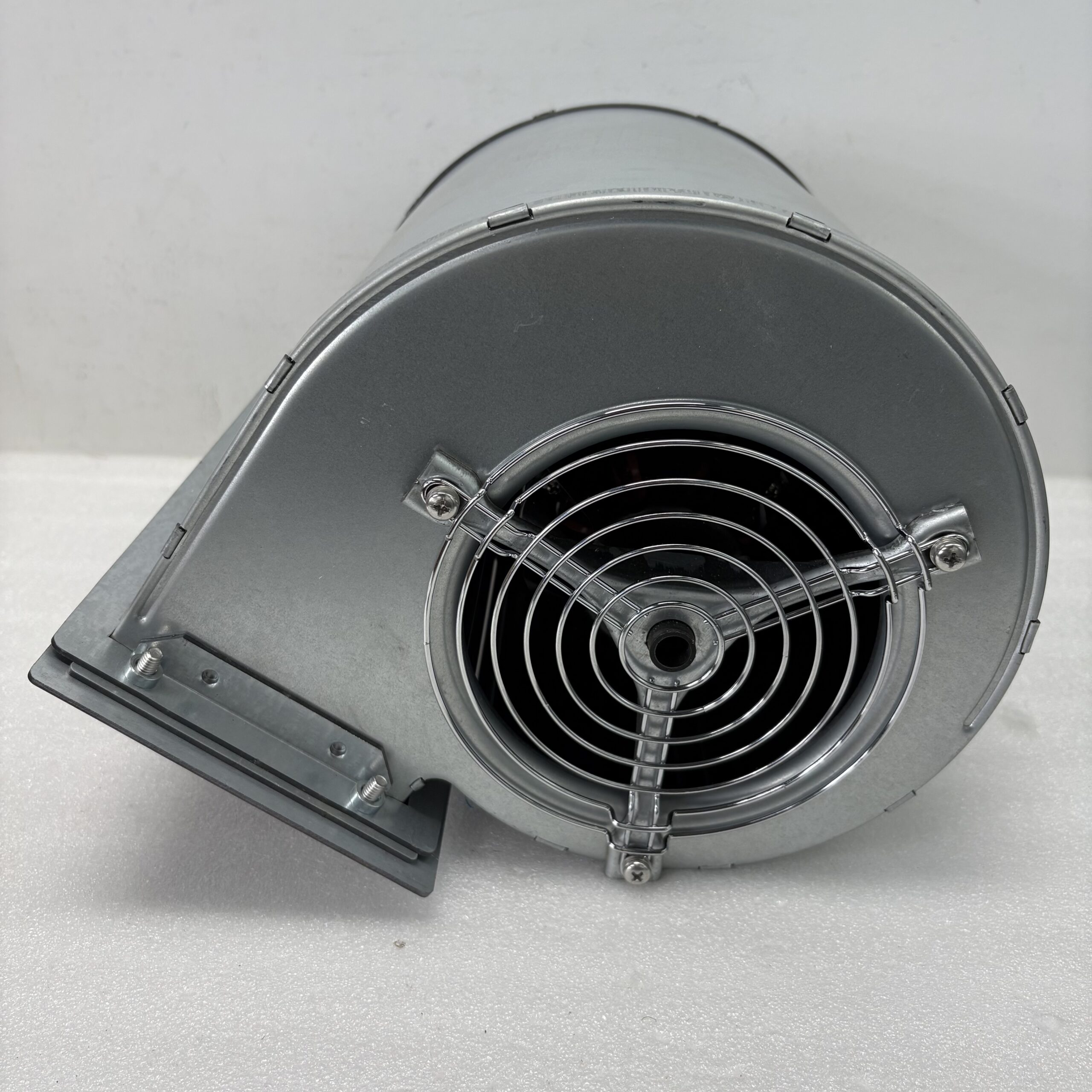 ebm-papst D2D160-CE02-11 AC Centrifugal Blower – product view 4